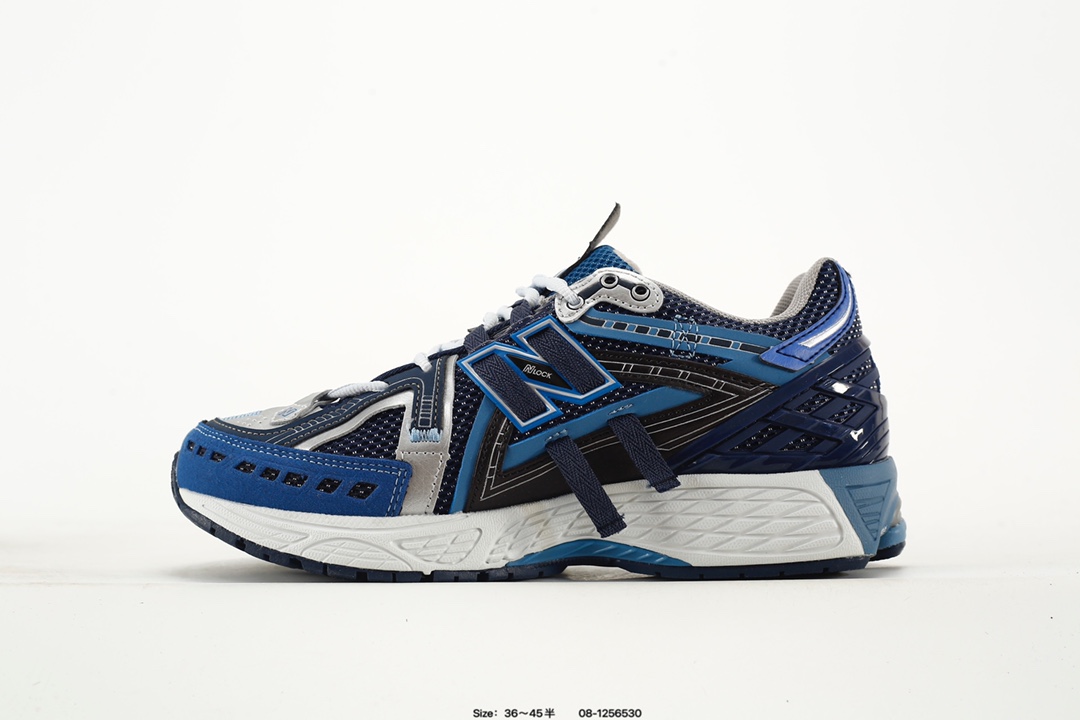 💰150
✅New Balance M1906R 复古单品
近两年来,要说人气最高的球鞋品牌相信 New Balance 一定是其中之一。无论是重磅联名,还是亮眼配色,都有着超高的人气,市价也一度居高不下。全新的 New Balance 1906R 实力上线。整体视觉效果饱含科技感。鞋身以大面积网眼材质包裹,搭配上皮革补强,既保证了透气性,又有着不错的质感。搭载这 N-ERGY 缓震科技和厚实的 Ortholite 鞋垫,保证了 New Balance 一如既往的舒适
货号:U1906AA
Size:36 37 37.5 38 38.5 39.5 40 40.5 41.5 42 42.5 43 44 45
编码:08-1256530