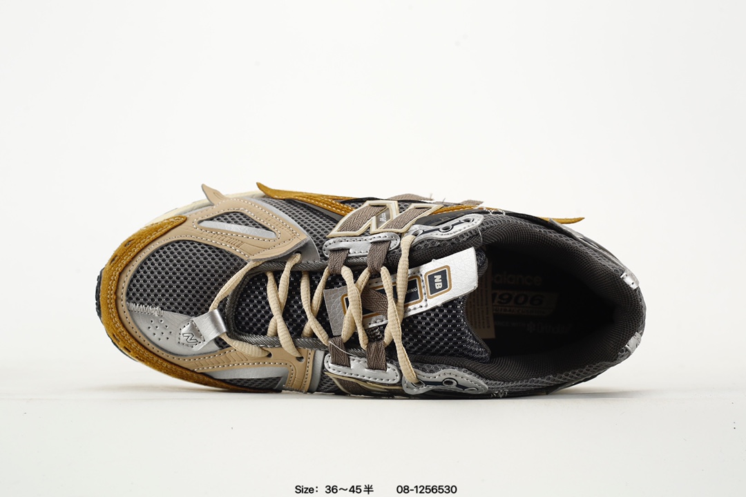 💰150
✅New Balance M1906R 复古单品
近两年来,要说人气最高的球鞋品牌相信 New Balance 一定是其中之一。无论是重磅联名,还是亮眼配色,都有着超高的人气,市价也一度居高不下。全新的 New Balance 1906R 实力上线。整体视觉效果饱含科技感。鞋身以大面积网眼材质包裹,搭配上皮革补强,既保证了透气性,又有着不错的质感。搭载这 N-ERGY 缓震科技和厚实的 Ortholite 鞋垫,保证了 New Balance 一如既往的舒适
货号:U1906AA
Size:36 37 37.5 38 38.5 39.5 40 40.5 41.5 42 42.5 43 44 45
编码:08-1256530