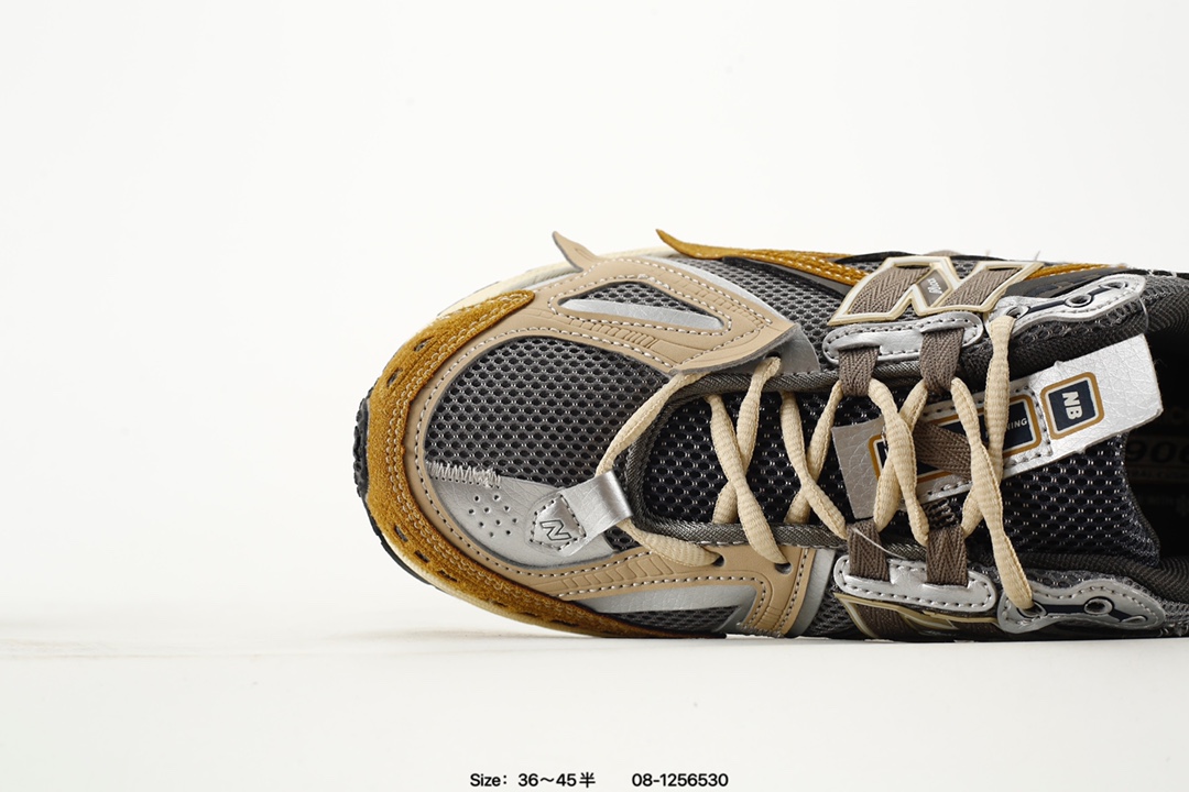 💰150
✅New Balance M1906R 复古单品
近两年来,要说人气最高的球鞋品牌相信 New Balance 一定是其中之一。无论是重磅联名,还是亮眼配色,都有着超高的人气,市价也一度居高不下。全新的 New Balance 1906R 实力上线。整体视觉效果饱含科技感。鞋身以大面积网眼材质包裹,搭配上皮革补强,既保证了透气性,又有着不错的质感。搭载这 N-ERGY 缓震科技和厚实的 Ortholite 鞋垫,保证了 New Balance 一如既往的舒适
货号:U1906AA
Size:36 37 37.5 38 38.5 39.5 40 40.5 41.5 42 42.5 43 44 45
编码:08-1256530
