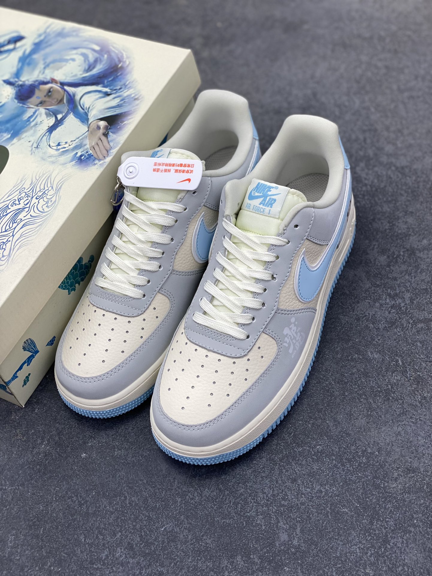 图片[8]-福利特价 NIke Air Force 1 \’07 Low “哪吒联名——魔丸灵珠”空军一号 低帮 运动鞋 休闲鞋 折边针车 工艺难度大 原楦头原纸板 原装鞋盒 定制五金配件 内置全掌气垫 原厂鞋底 货号：DF0188-047 尺码：36 36.5 37.5 38 38.5 39 40 40.5 41 42 42.5 43 44 44.5 45-选品中心
