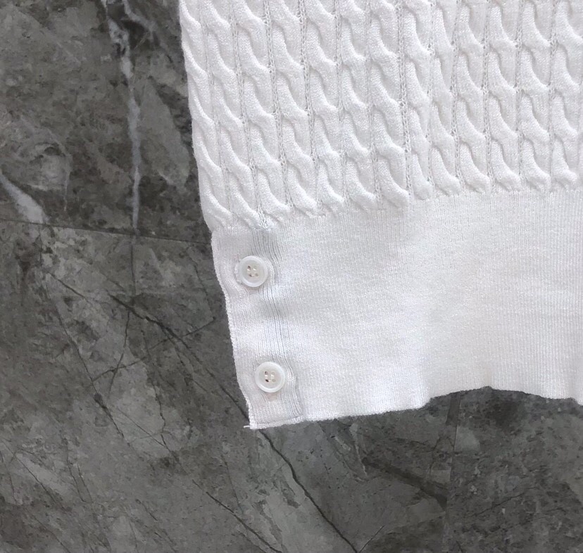 THOM BROWNE P600 Polo Shirts & Twisted T-Shirts in White, Grey, Blue – Height Required for Ordering - 图片 7
