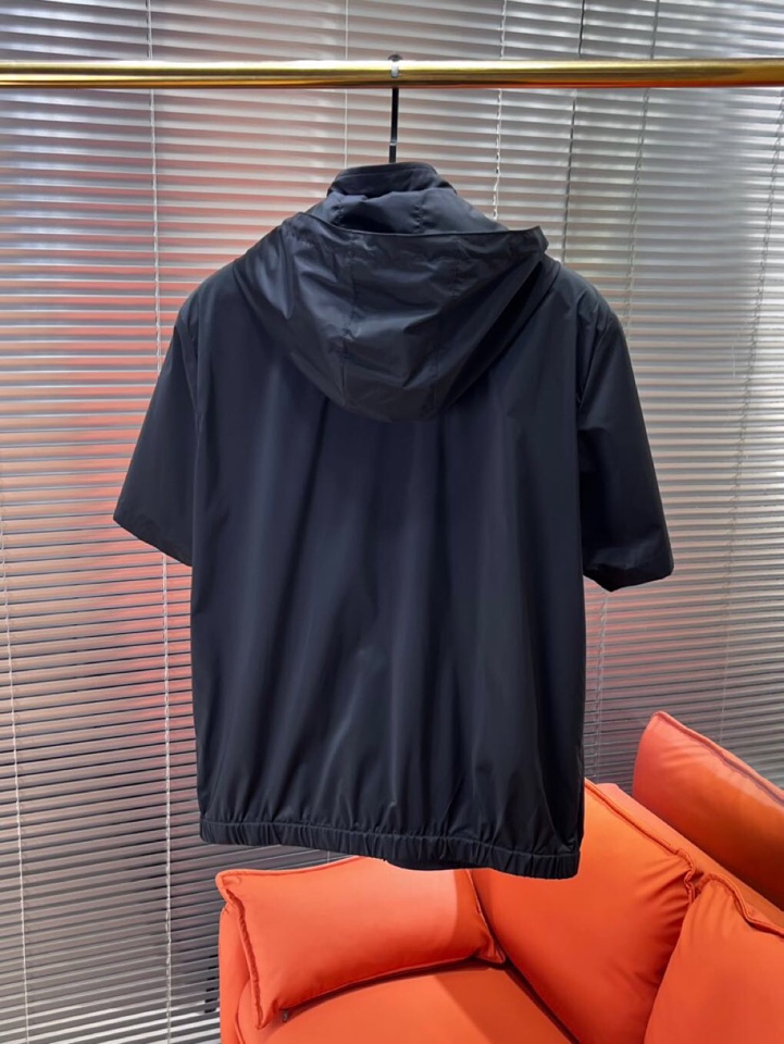 “Prada Men’s Logo Re-Nylon Bermuda Shorts & Hat Suit | High Density Nylon | Customized & Perfect” - 图片 8