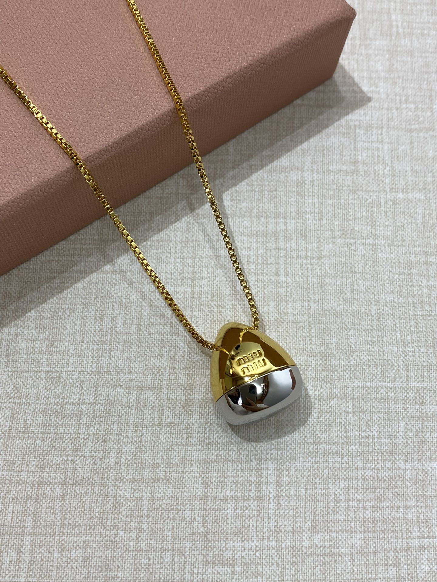 미우미우 목걸이 135653 Miu Miu Necklace 썸네일 이미지