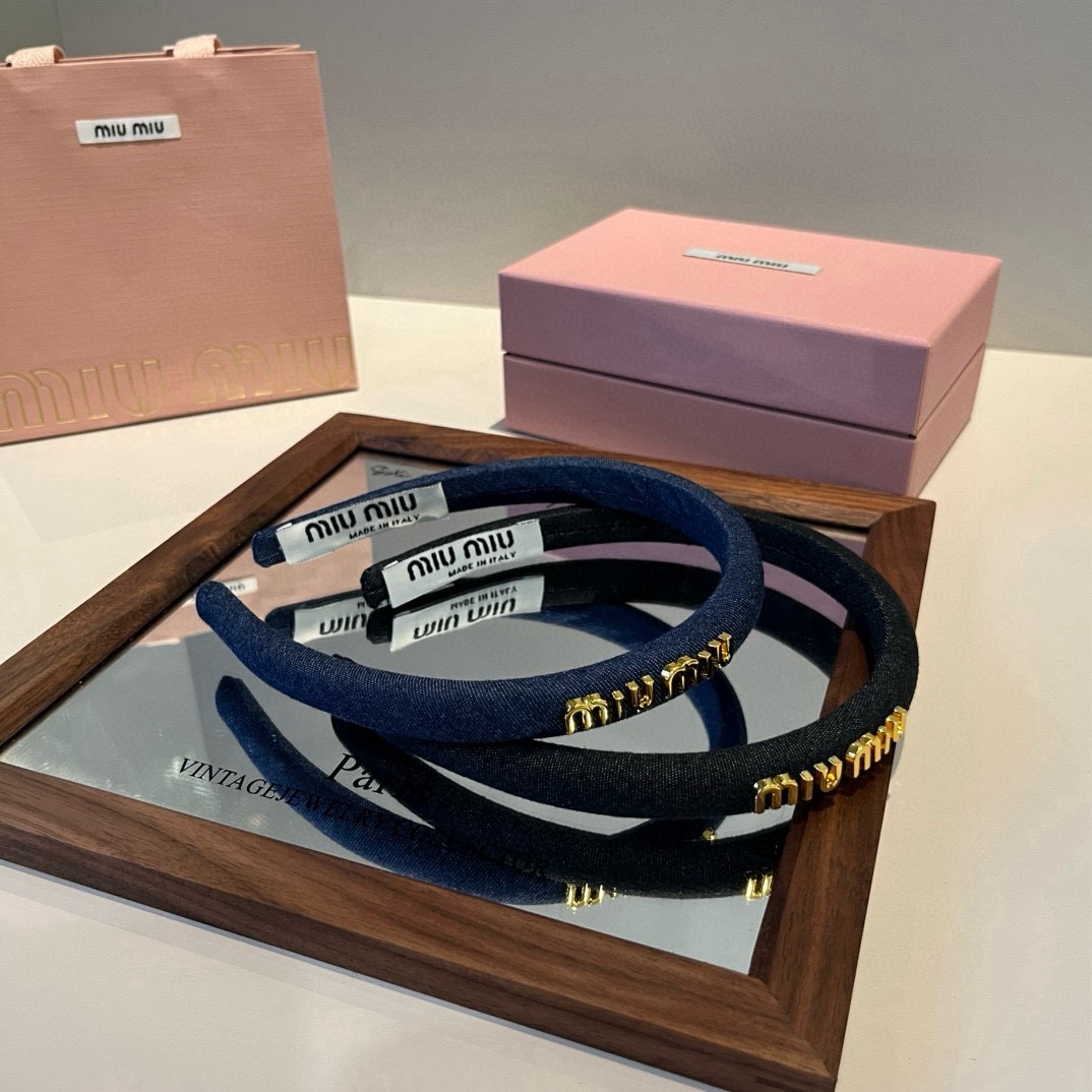 🆕

miumiu缪缪新款发箍