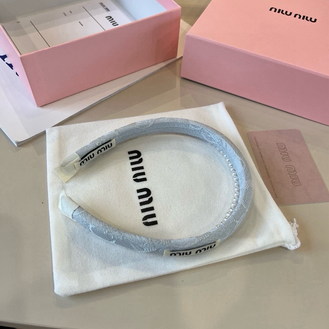 🆕

miumiu缪缪新款发箍