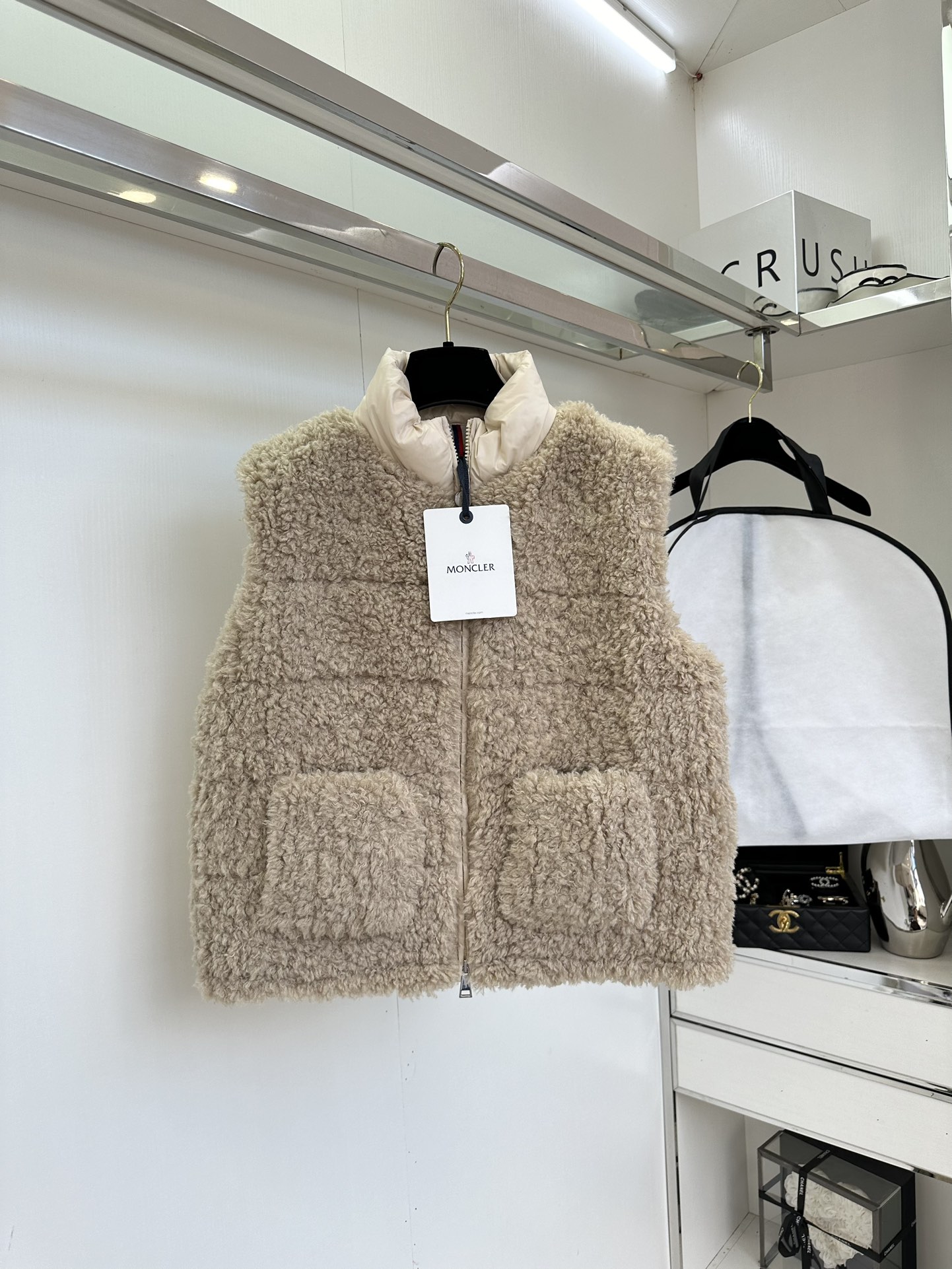 Moncler Planeze Teddy Fleece Down Vest - Warm & Stylish Outerwear 7 i1754984072 9247 5