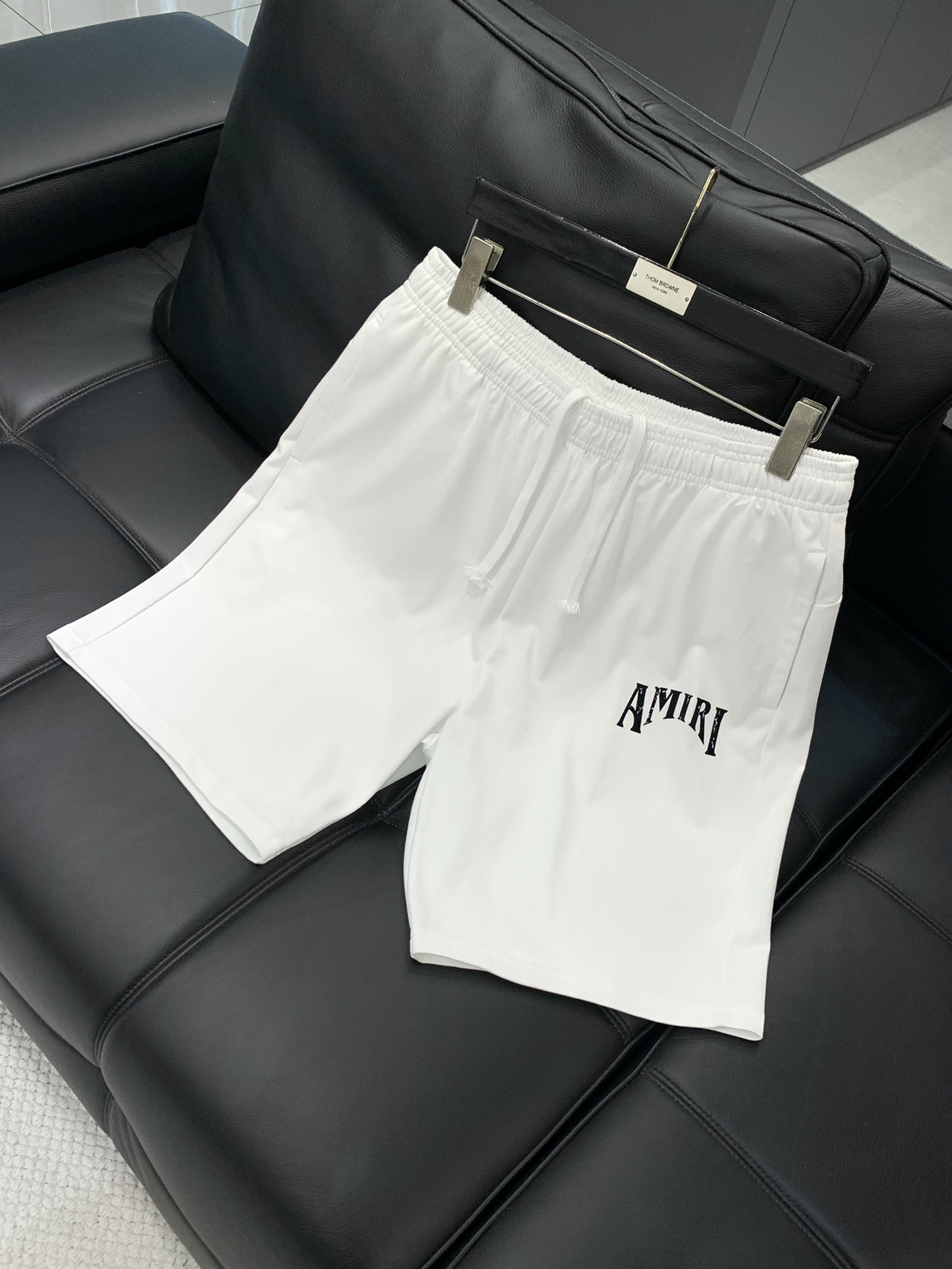 “Summer 2025 Collection: High-Grade Leisure T-Shirts with Alphabet Logo Print | Top Quality Fabrics” - 图片 3