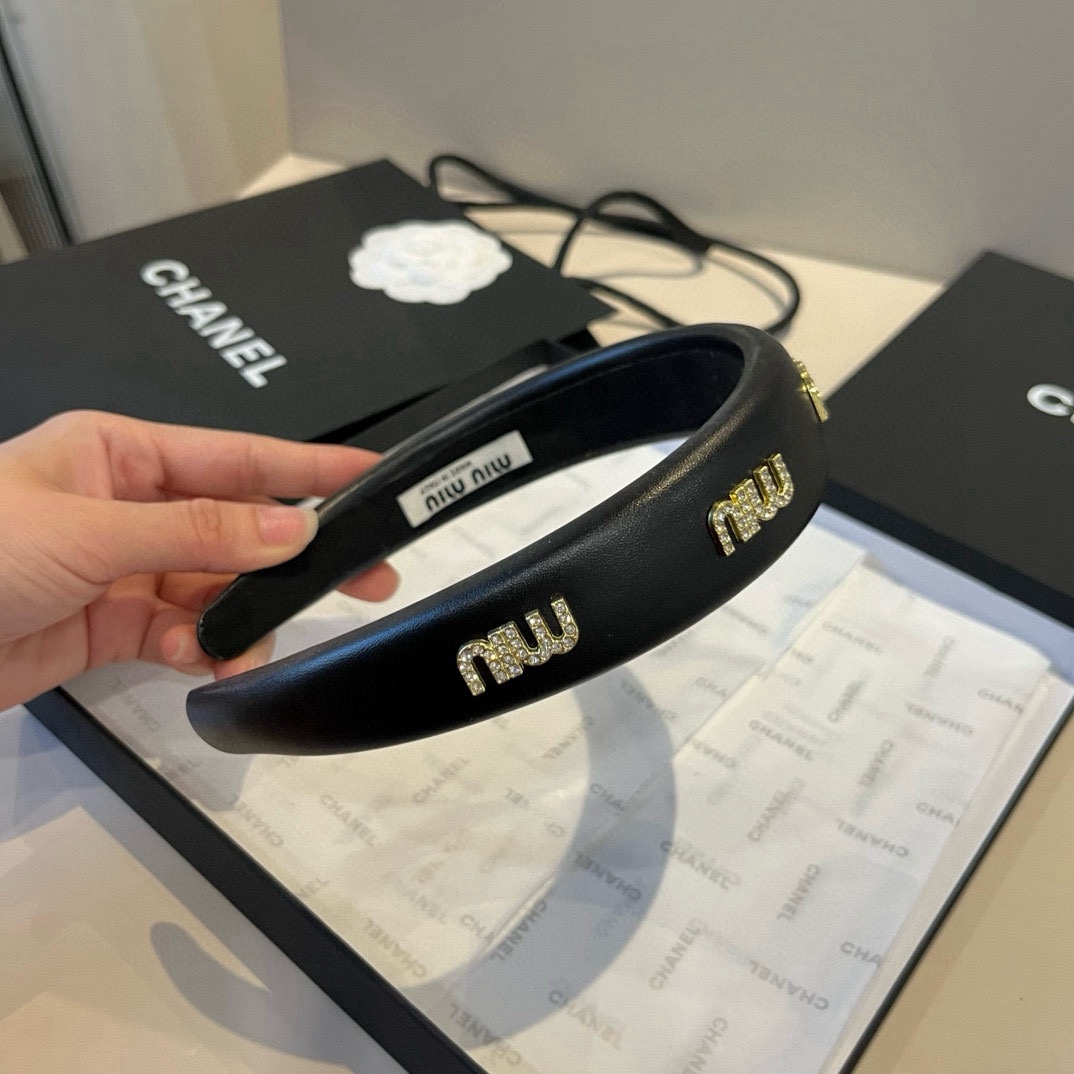 🆕

miumiu新款发箍