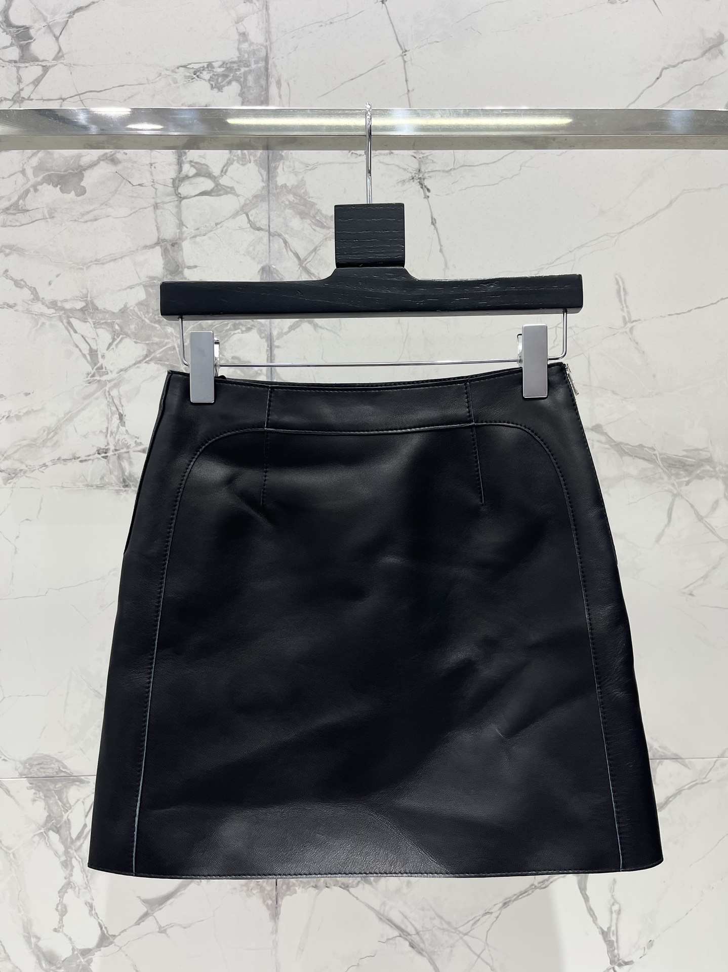 High Waist Lambskin Mini Skirt, Slim Fit, Round Hem, Bodycon - HERMÈS Style 10 i1754994605 9658 8