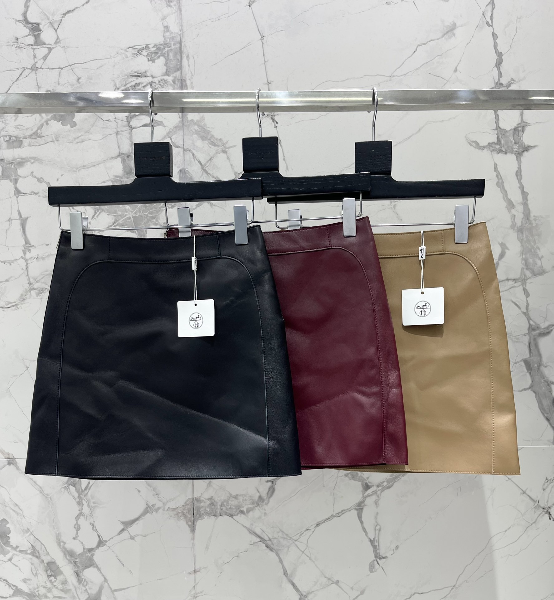 Hermes Lambskin High-Waisted Mini Skirt - Elegant & Comfortable 3 i1754994632 5688 8
