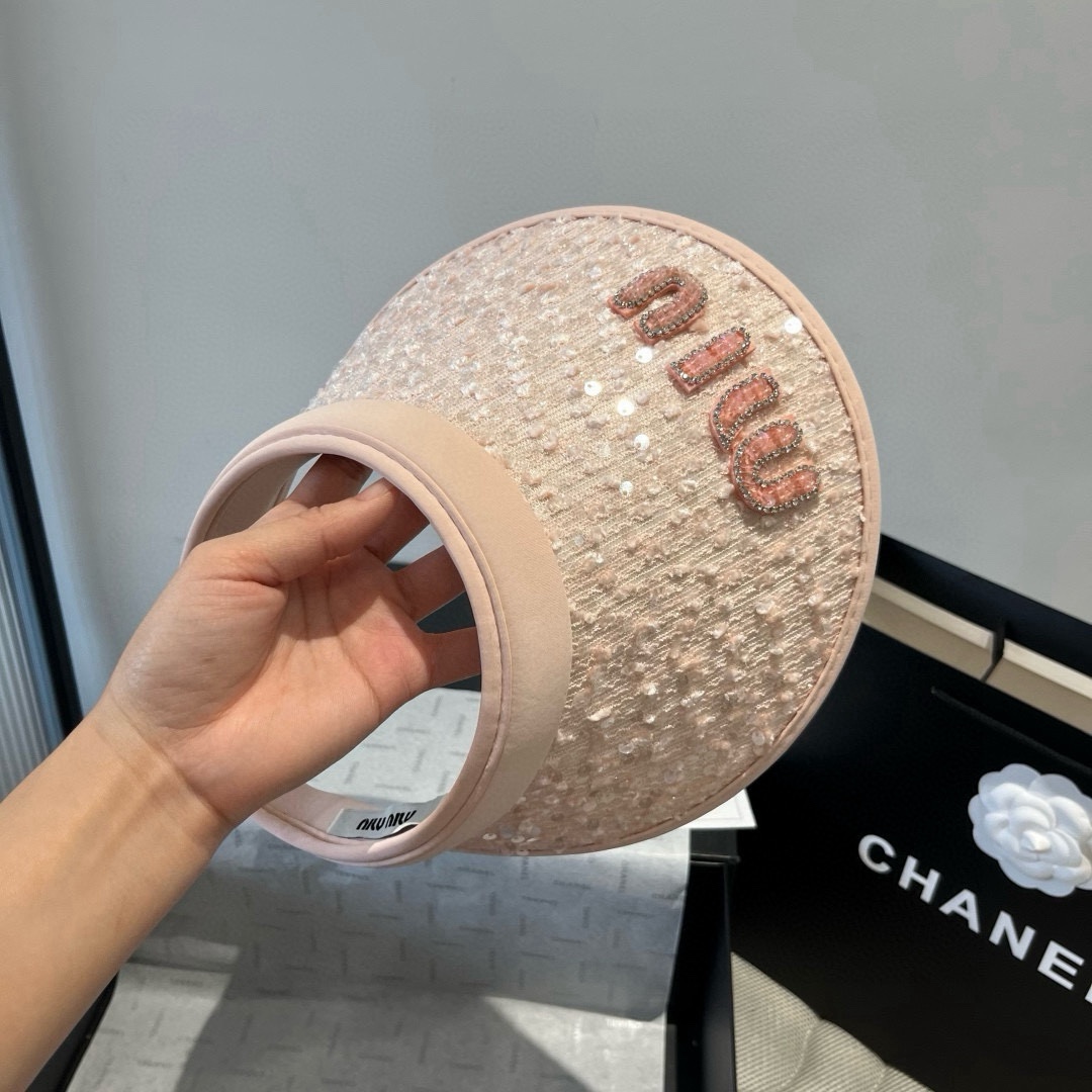 🆕

miumiu缪缪新款空顶遮阳帽