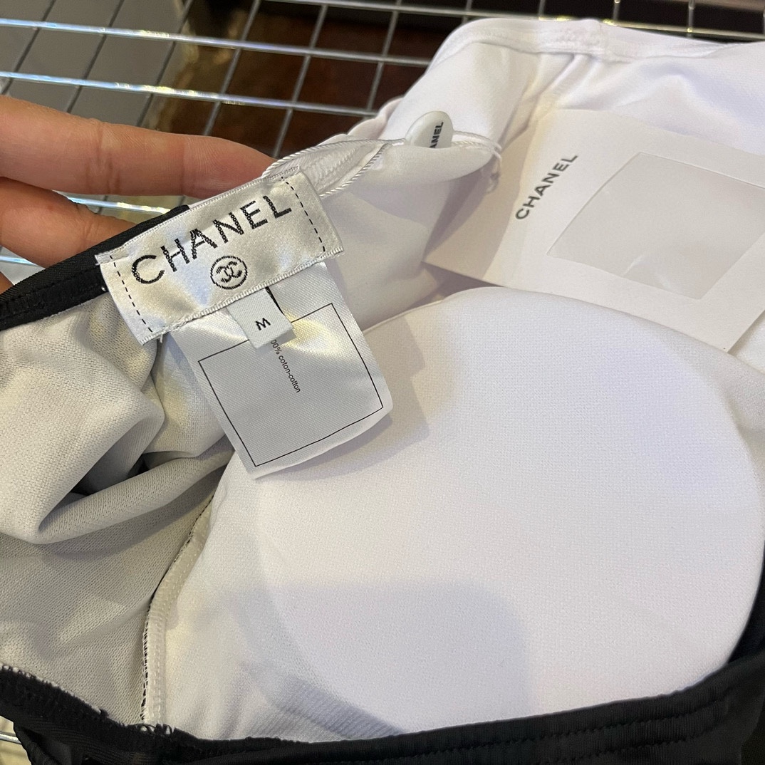🆕
Chanel新款中古比基尼 连体泳衣，S M L XL