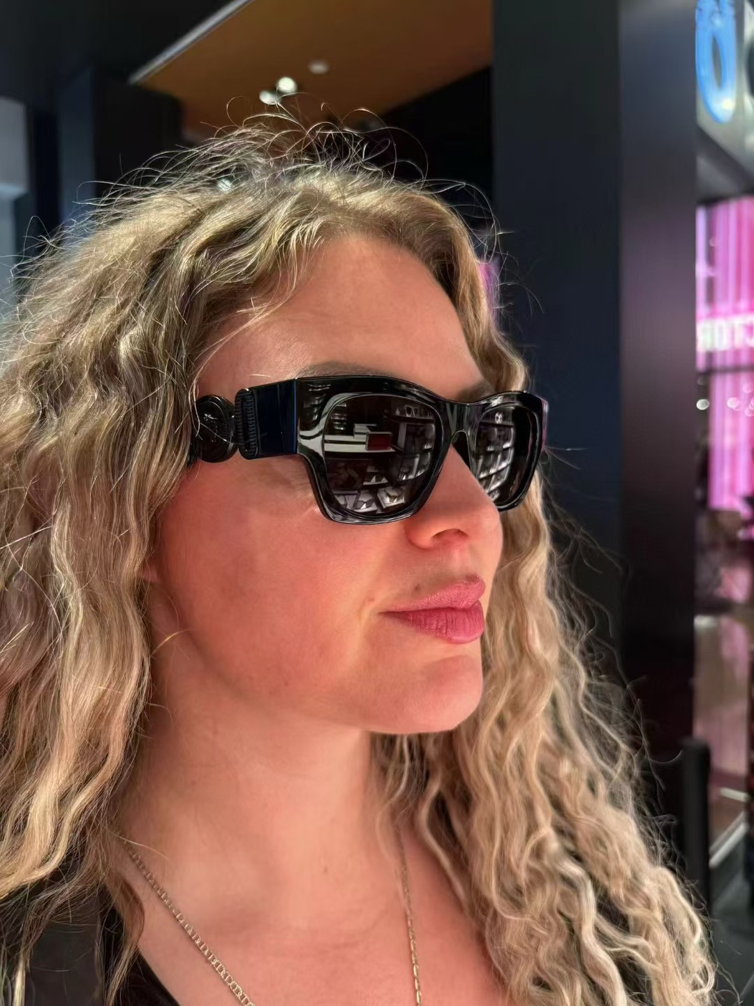 🆕‼️Versace
MODEL 4479U
SIZE53口20-140 金灿灿logo✅  
电镀与美