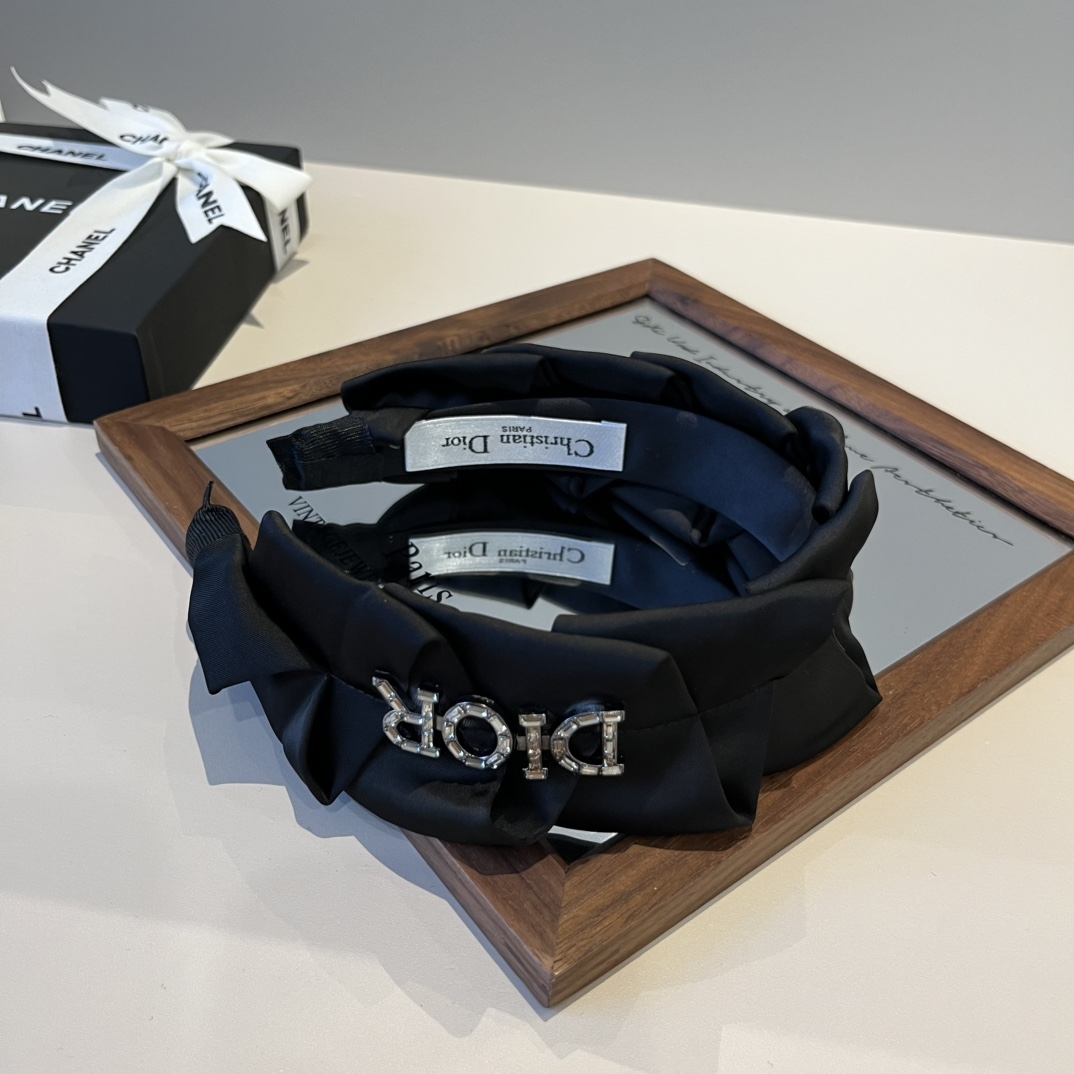 🆕

Dior迪奥新款发箍