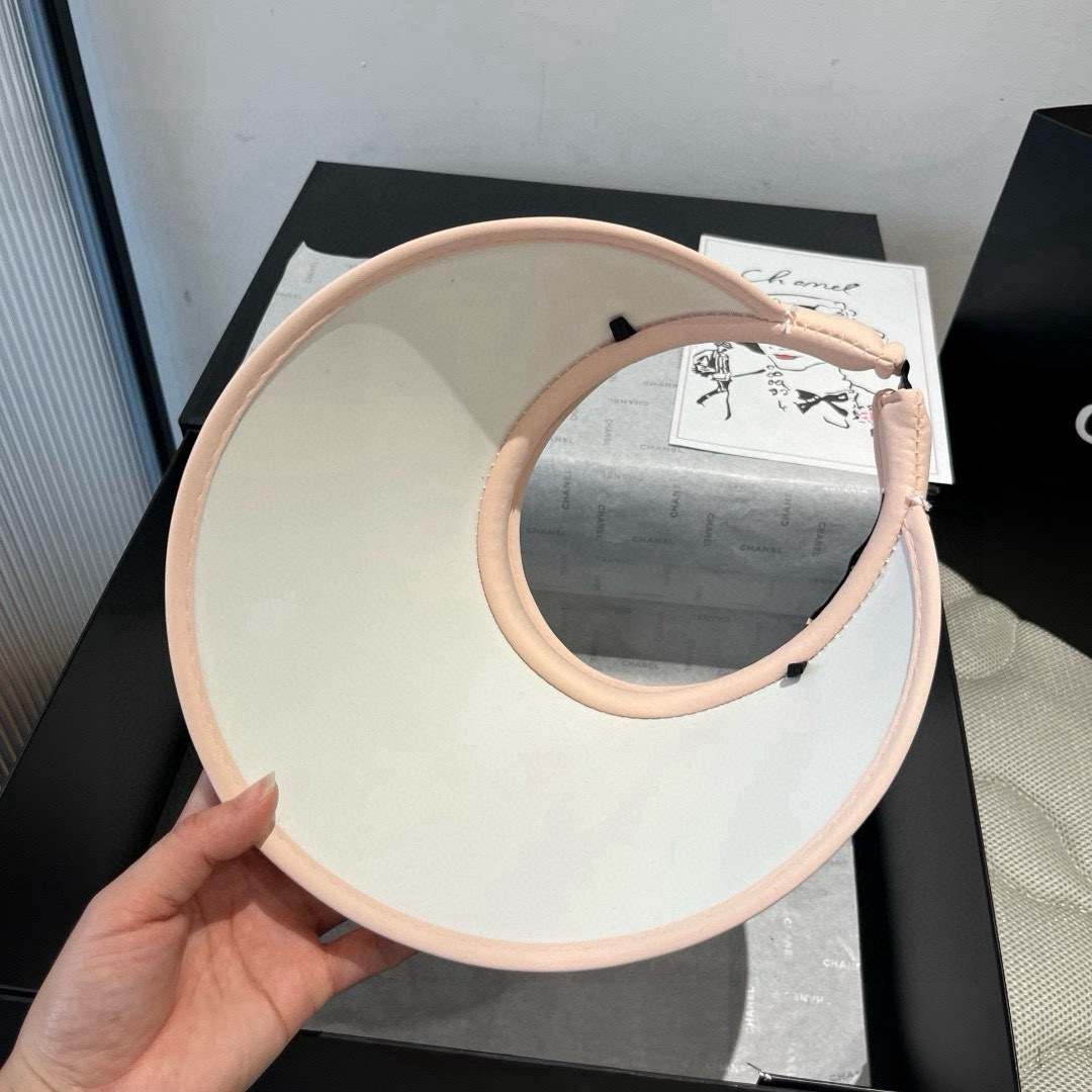 🆕

缪缪miumiu空顶发箍遮阳帽