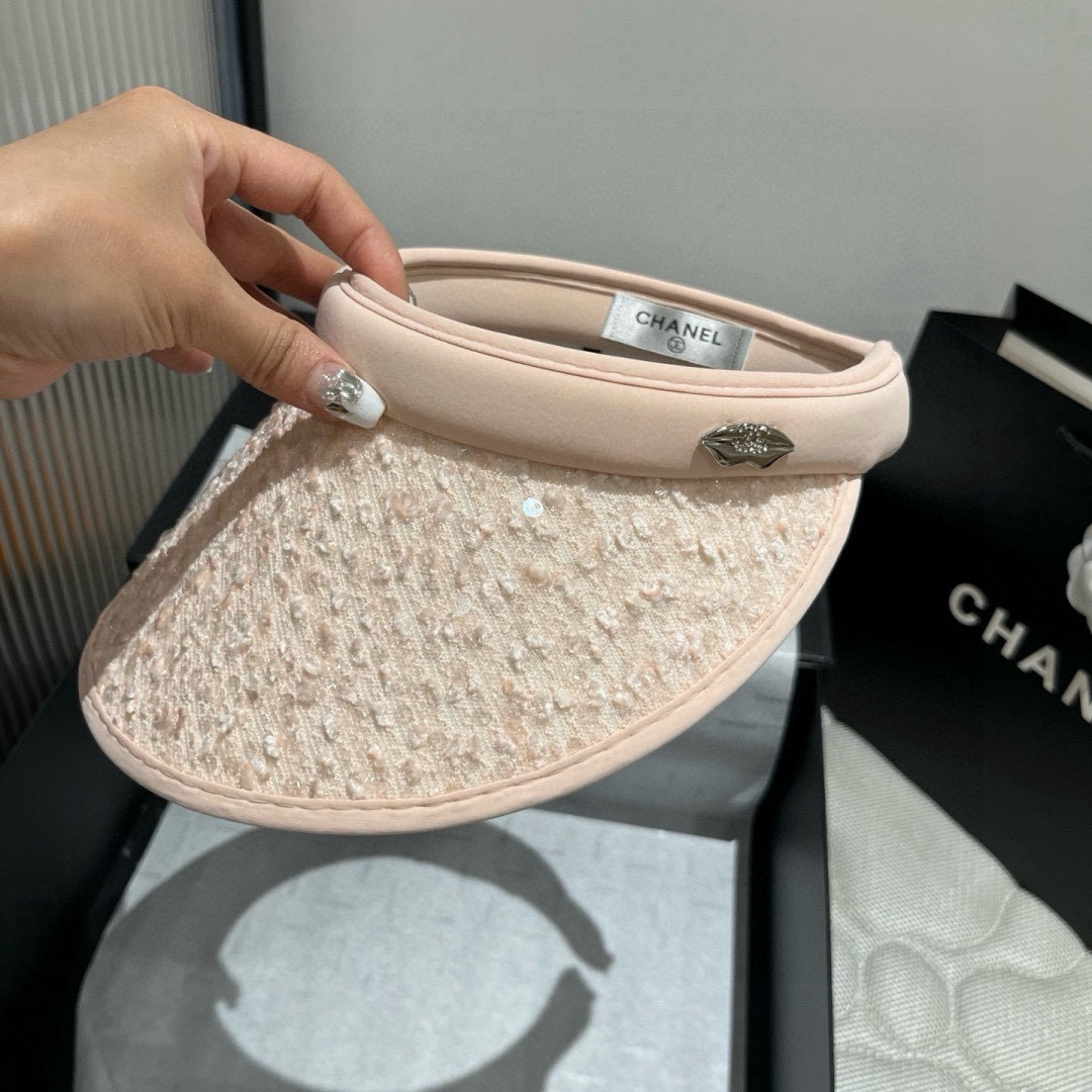 🆕

Chanel香奈儿珠片发箍，遮阳空顶帽