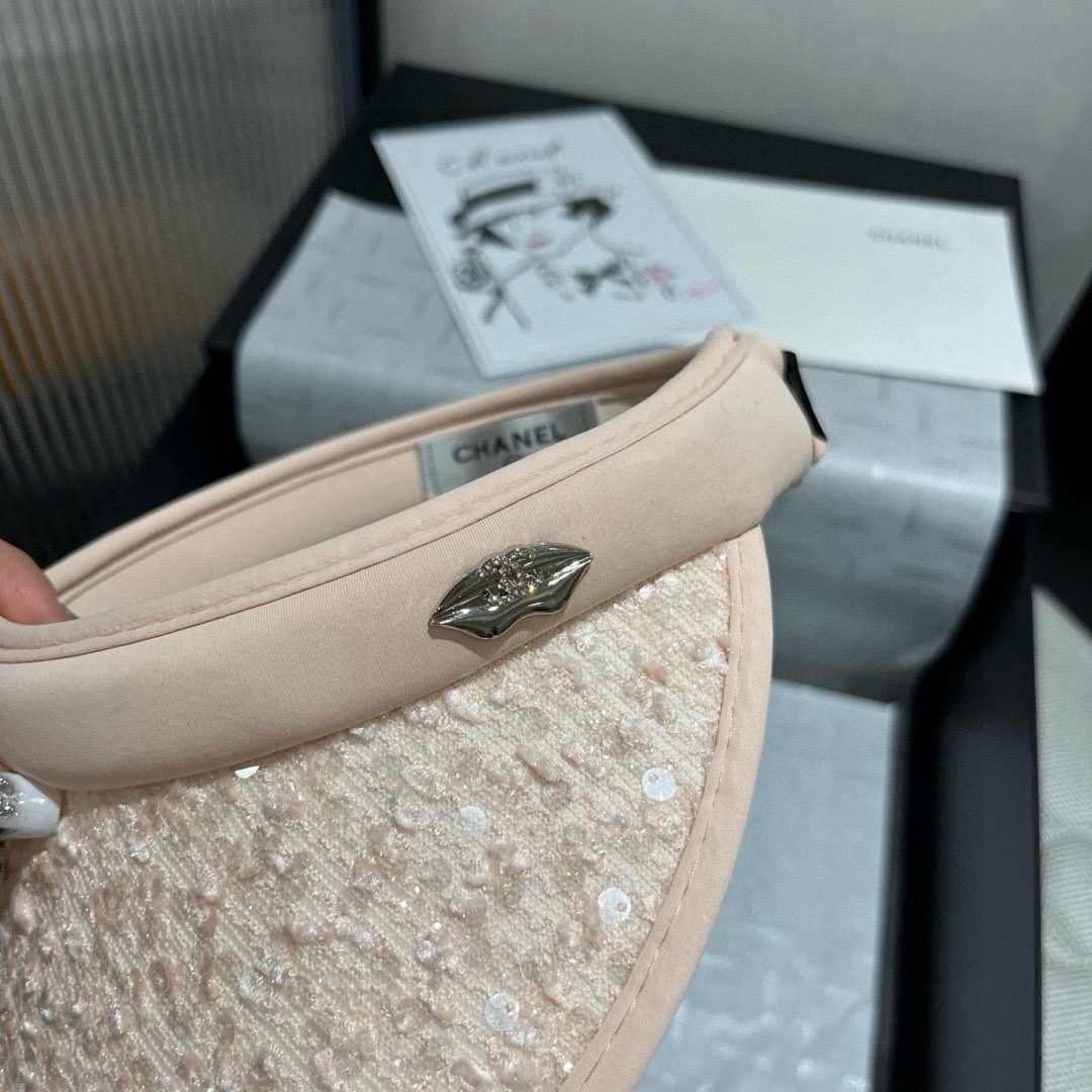 🆕

Chanel香奈儿珠片发箍，遮阳空顶帽