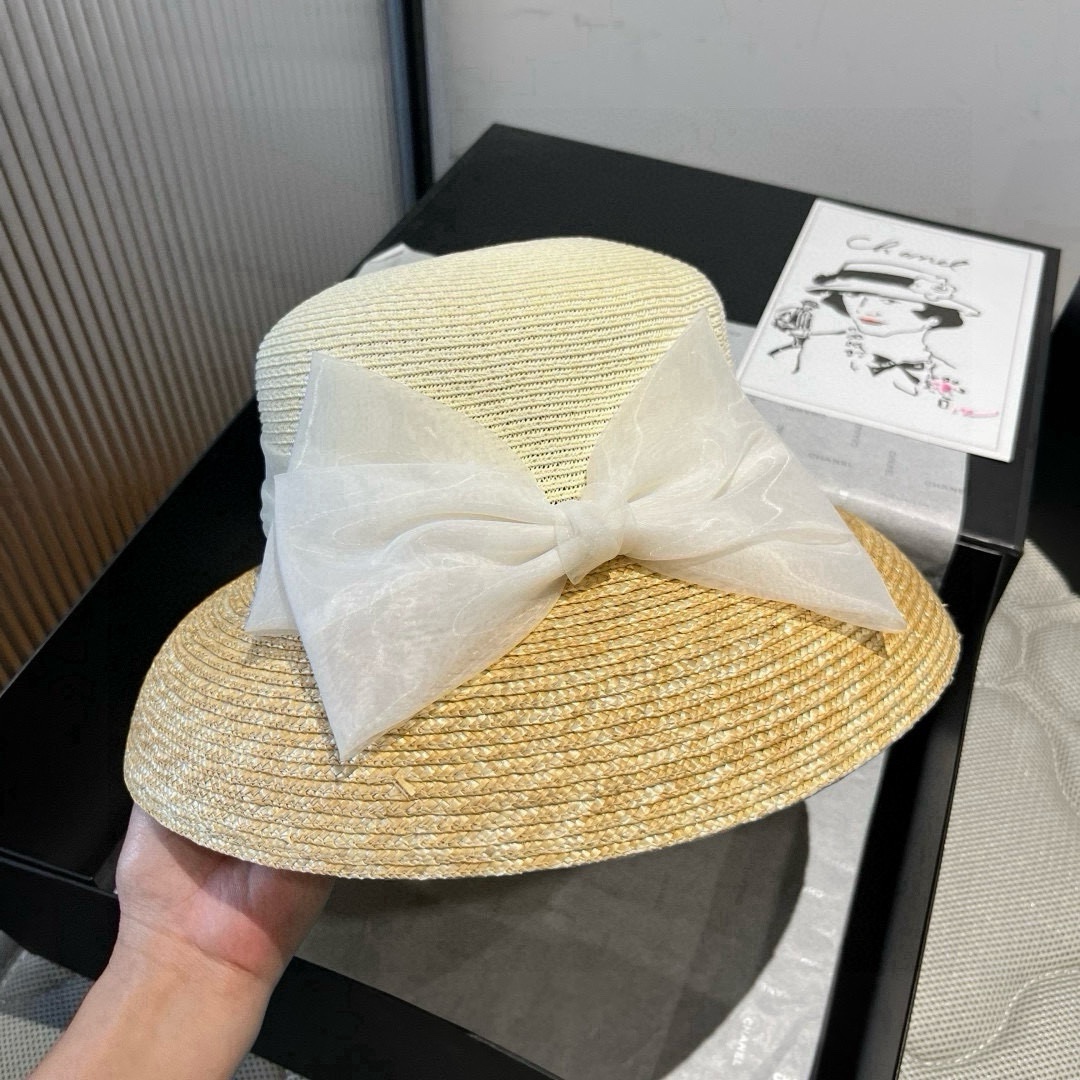 🆕

Dior迪奥新款礼帽，高级PP草，拼色盆帽，名媛风，头围57cm