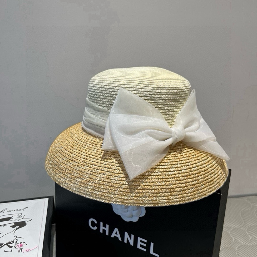 🆕

Dior迪奥新款礼帽，高级PP草，拼色盆帽，名媛风，头围57cm