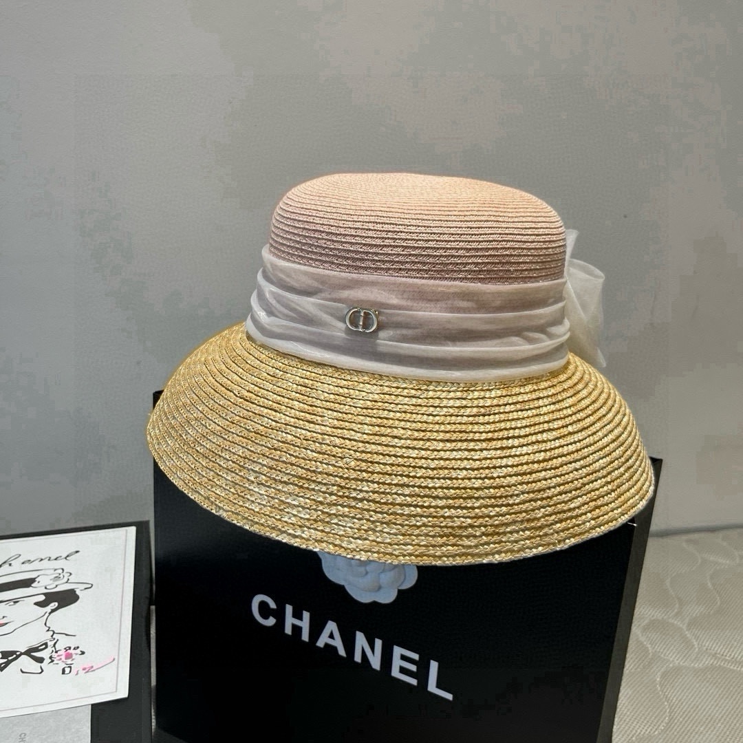 🆕

Dior迪奥新款礼帽，高级PP草，拼色盆帽，名媛风，头围57cm