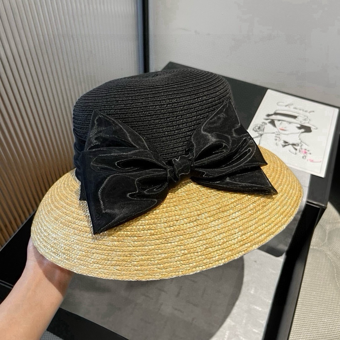 🆕

Dior迪奥新款礼帽，高级PP草，拼色盆帽，名媛风，头围57cm