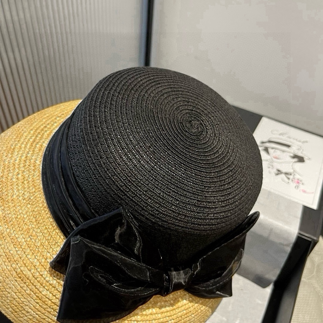 🆕

Dior迪奥新款礼帽，高级PP草，拼色盆帽，名媛风，头围57cm