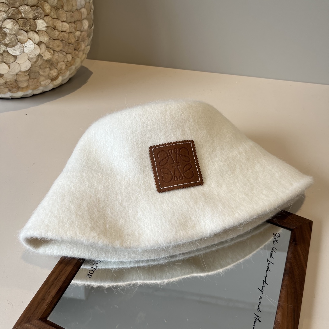 🆕

罗意威新款手抓渔夫帽，头围57cm