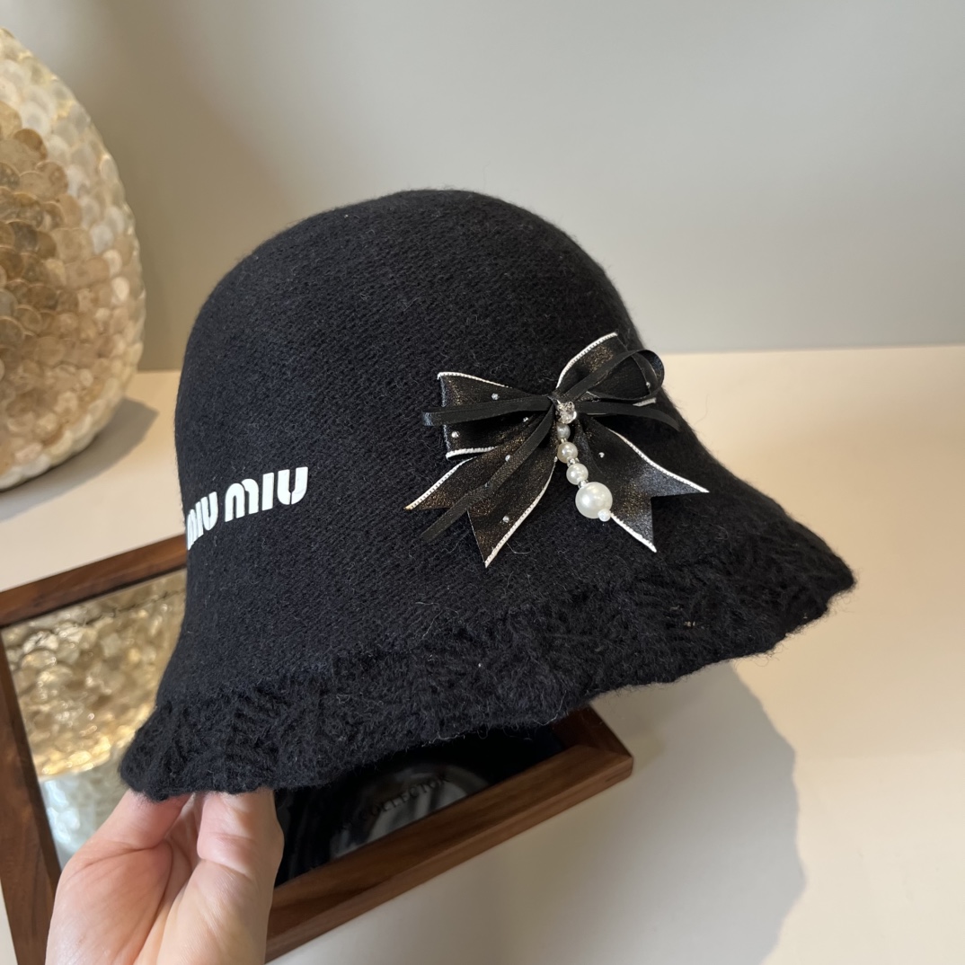 🆕

miumiu缪缪新款手抓针织帽, 头围57cm