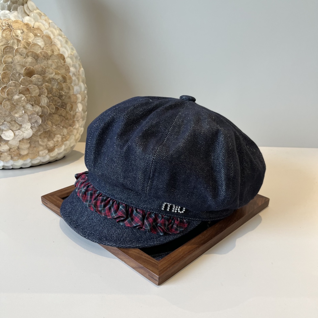 🆕

miumiu缪缪新款鸭舌军帽，高级定制，头围57cm