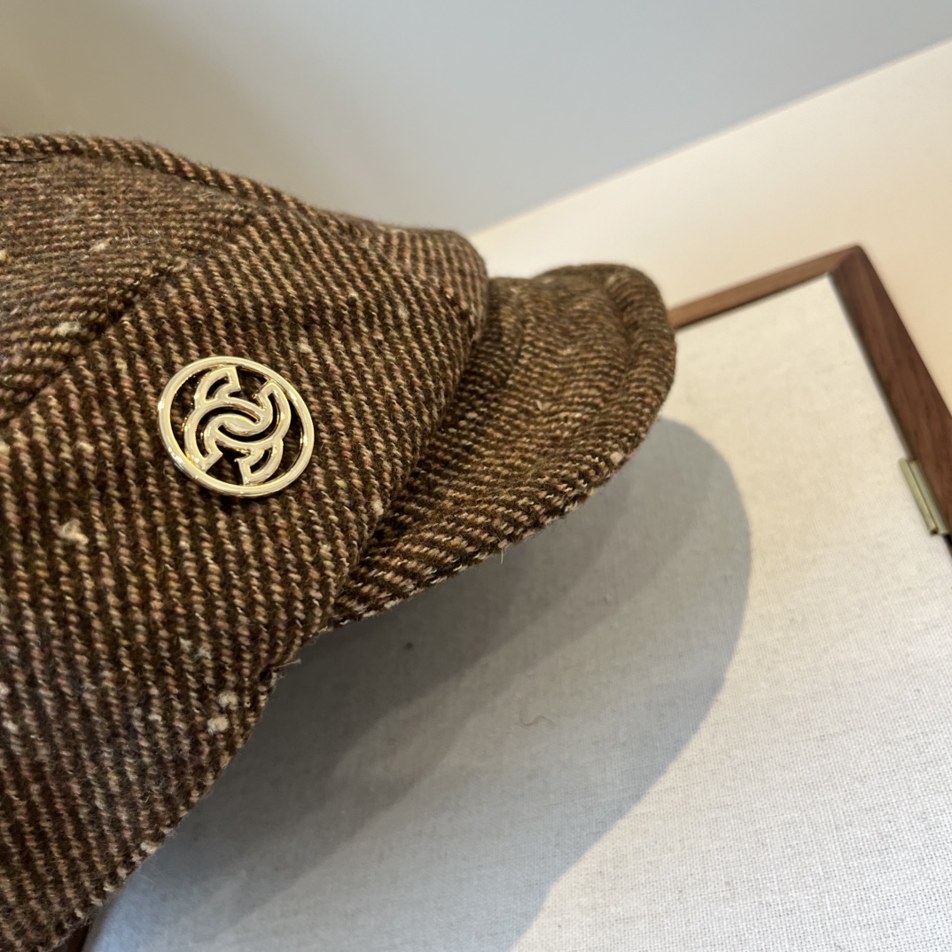 🆕

Chanel香奈儿新款鸭舌军帽，高级定制，头围57cm