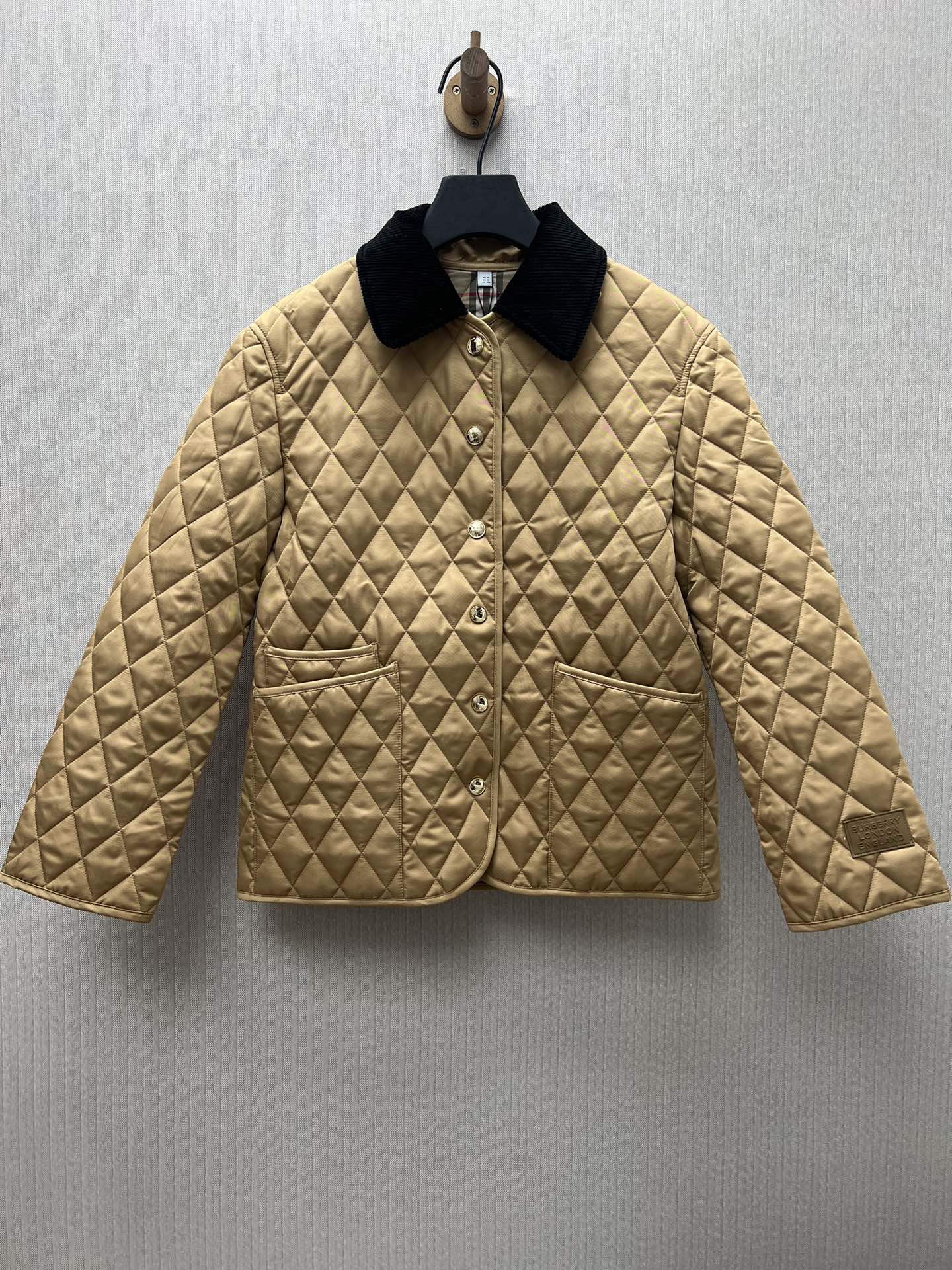Burberry 25ss nueva chaqueta de algodón de manga larga acolchada a cuadros con solapa de mecha y bloques de color para …