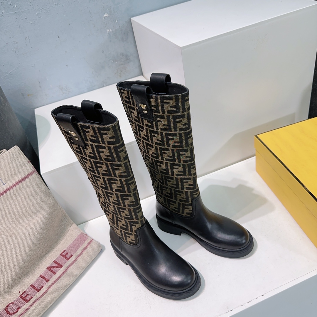 “Classic Old Fleece Boot Series: Freddy FENDI 25s – High-Quality Autumn/Winter Shoes” - 图片 7