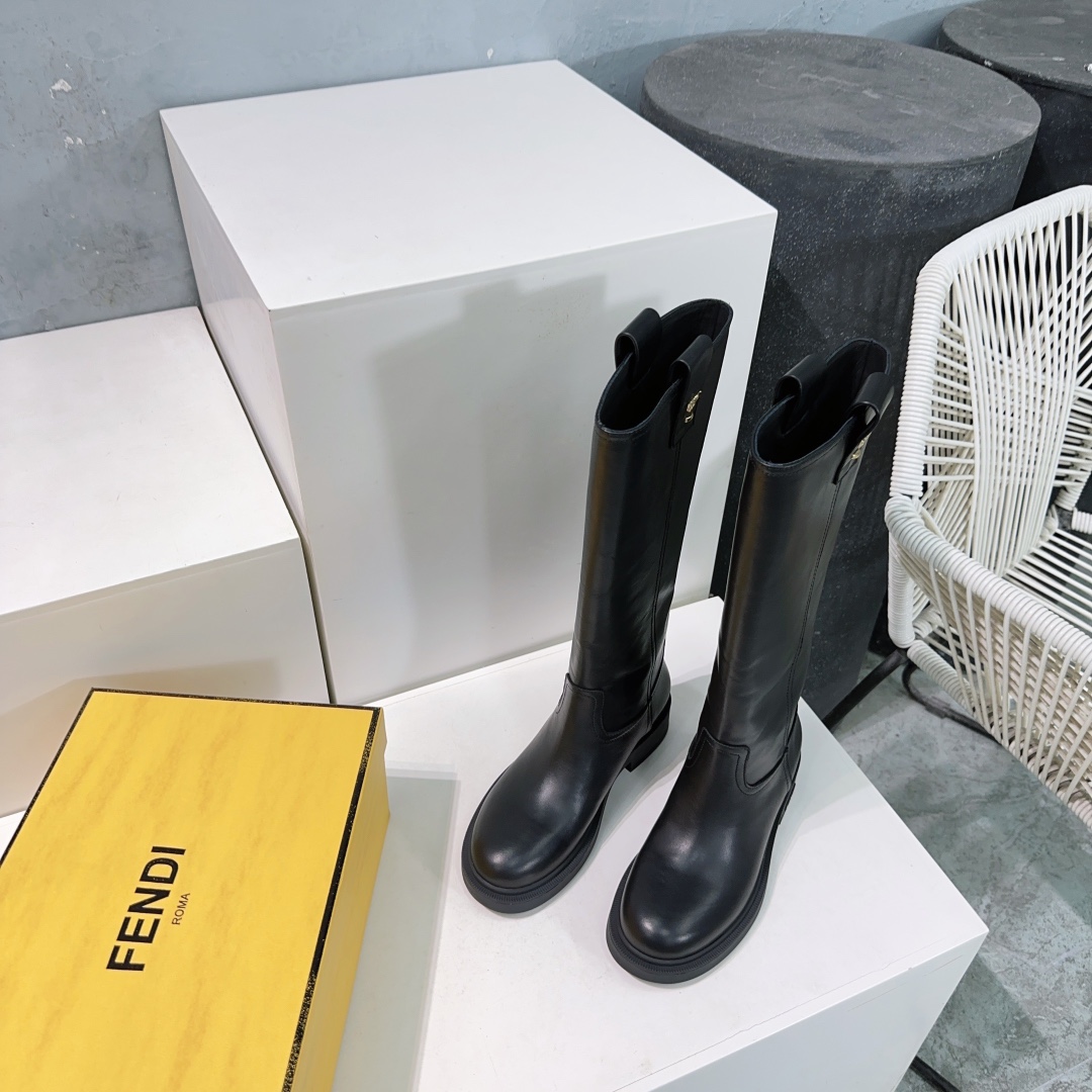 “Top-Quality Freddy FENDI 25s Old Fleece Boot Series for Autumn and Winter – Review”