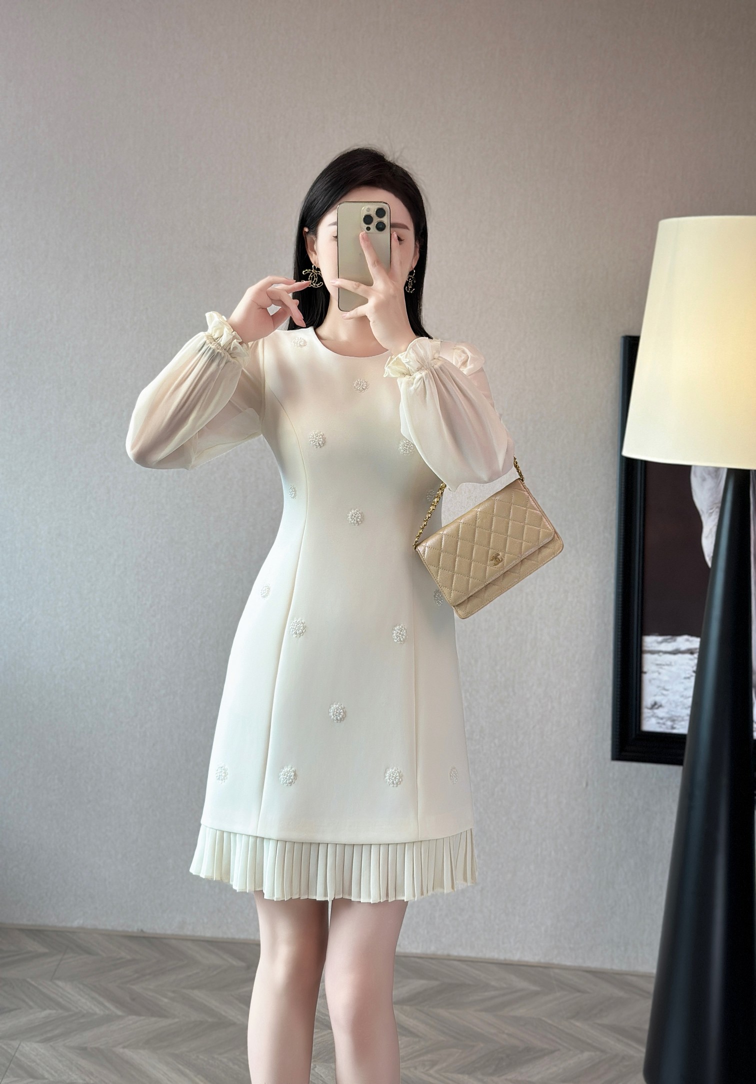 Elegant A-Line Mini Dress with Beaded Detail and Long Sleeves - Chic Style