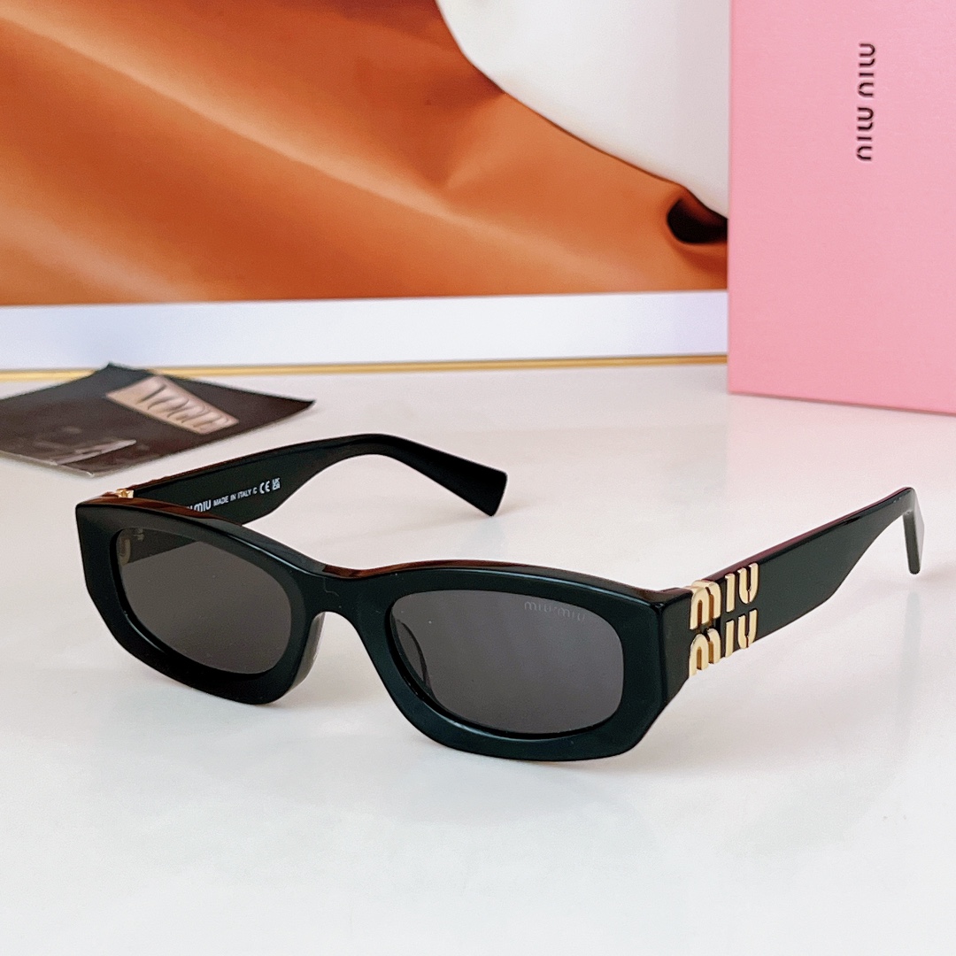  MIU MI* 
MODEL：MU04UV
SIZE：52口23-145 
🔝🔝