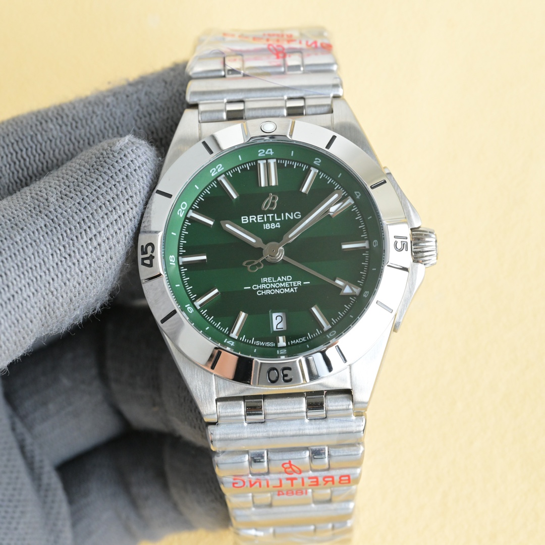 Chronomat Automatic GMT 40: Detailed Features and Design Summary