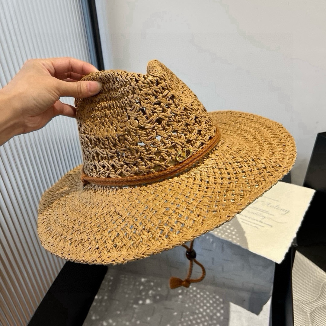 🆕

华伦天奴新款礼帽，咸草制作，头围57cm