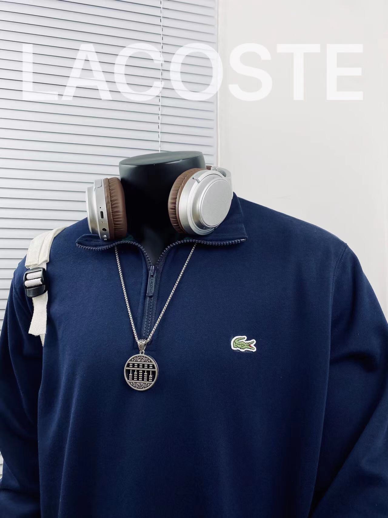 💰205
LACOSTE法国🇫🇷鳄鱼休闲舒适半拉链圆领毛圈卫衣🌻
顶级版本 快手 抖音 得物app热门📕 💥logo工艺使用全进口雕刻而成,刺绣立体饱满🌿🌿毛圈高克数重 专柜随意对比!💫超A超立体 区别市场低版本⚠️ 上身柔软舒适透气 做工精致 完美走线💞男女情侣款 上身舒适 实物更加好看 💥仙女🧚🏻♀️猛男💪🏽必备款哦 强烈推荐🌟
Color:黑 白 蓝 绿
Size :M L XL XXL
衣长 胸围 袖长
M 69 104 62
L 70 108 63
XL 71 114 64
XXL 72 120 65
(os版型 落肩袖设计 手工测量存在1~2cm误差)