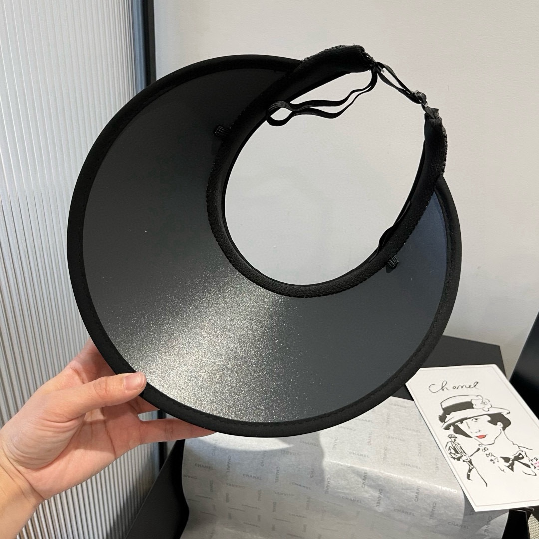 🆕

Prada普拉达新款空顶发箍遮阳帽，可调节，头围57cm