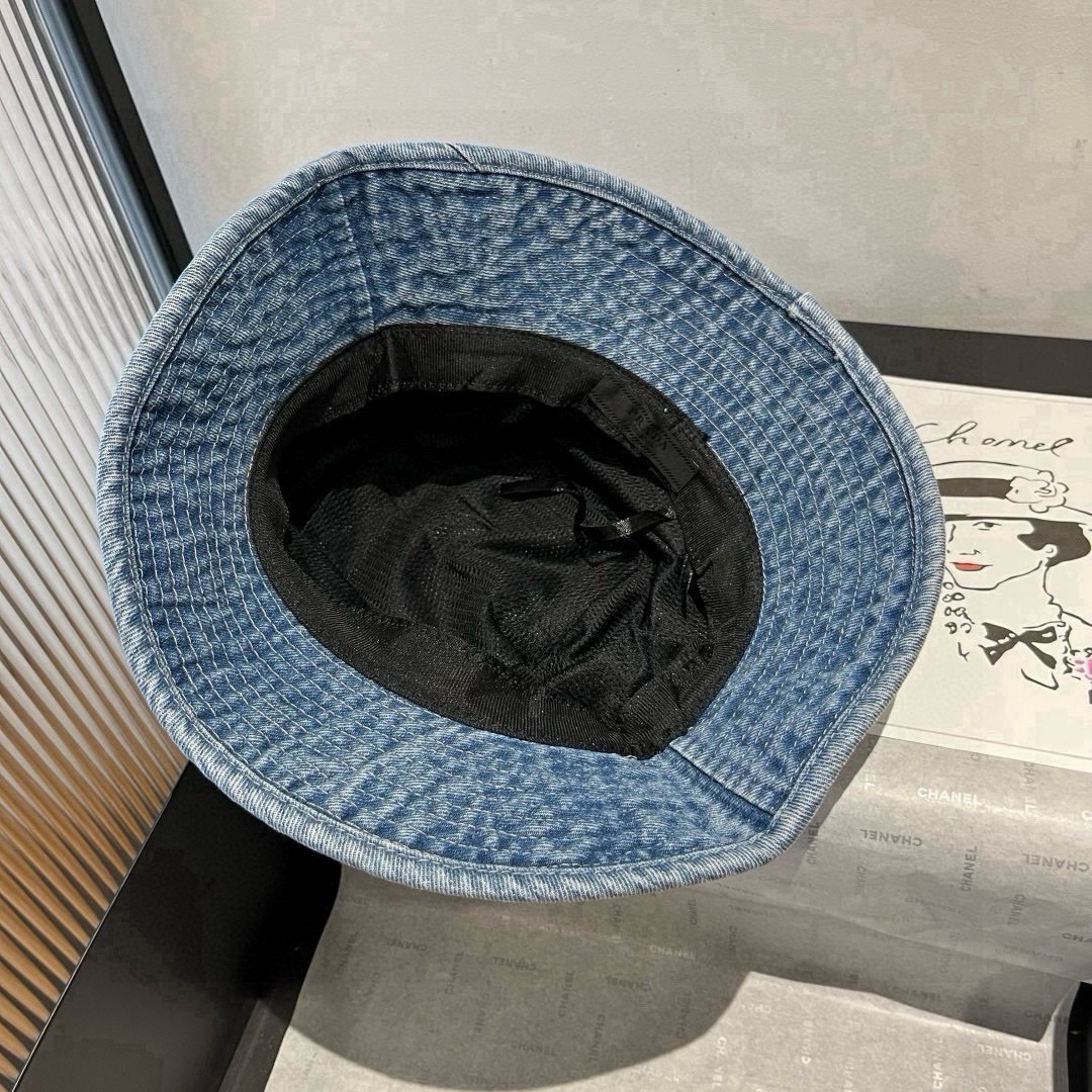 🆕

PRADA普拉达新款遮阳渔夫帽、防紫外线布帽，可折叠头围57cm