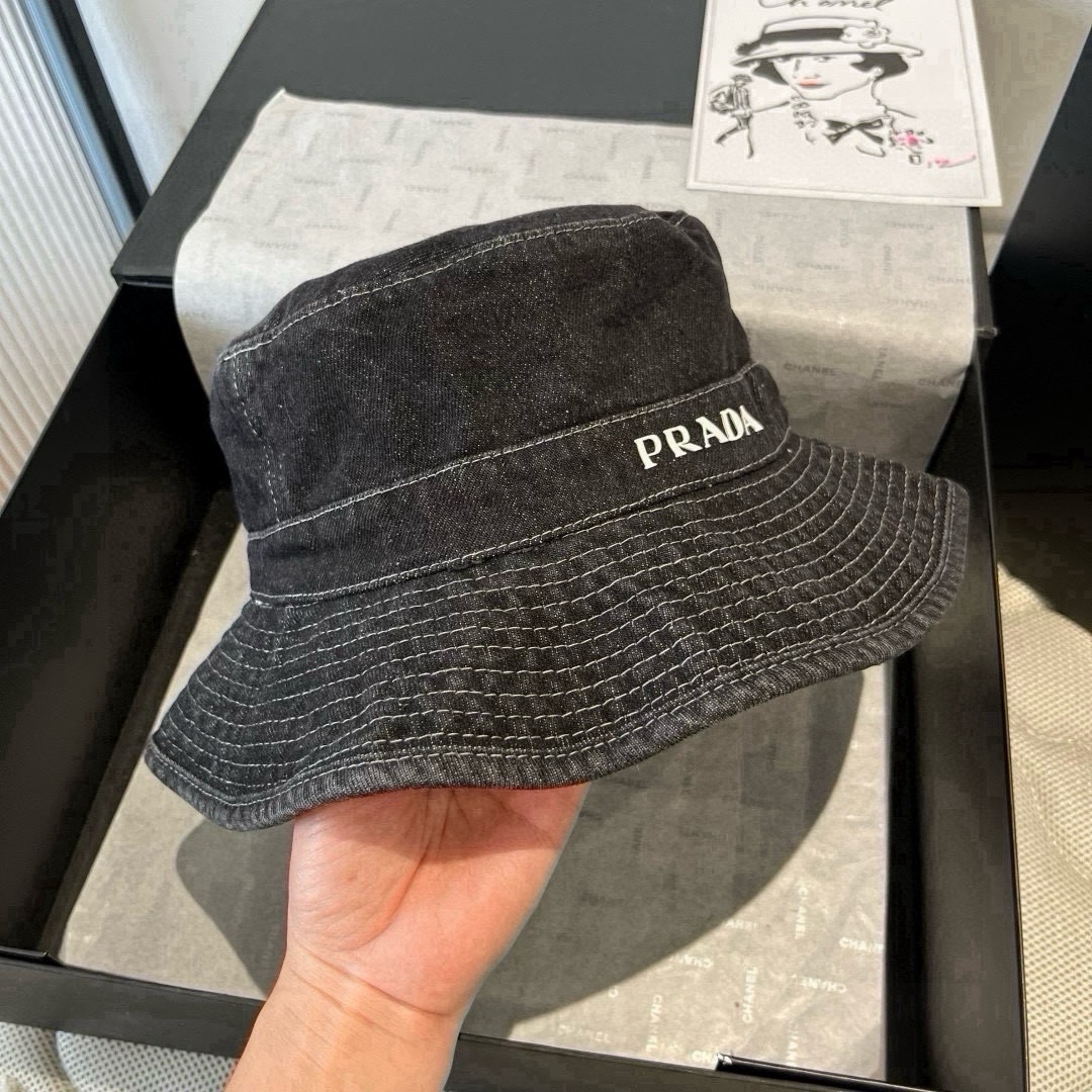 🆕

PRADA普拉达新款遮阳渔夫帽、防紫外线布帽，可折叠头围57cm