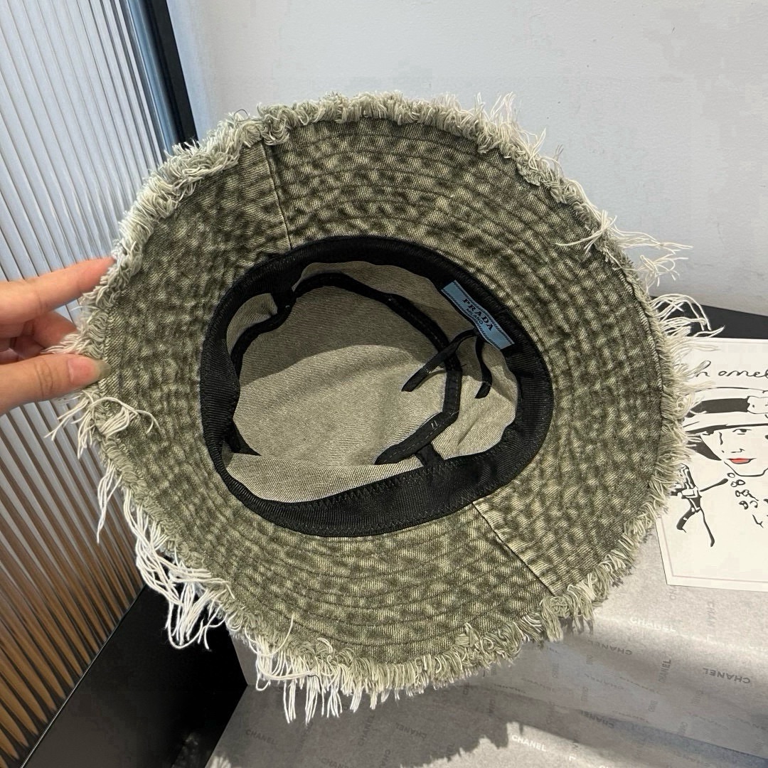 🆕

普拉达新款牛仔渔夫帽，头围57cm