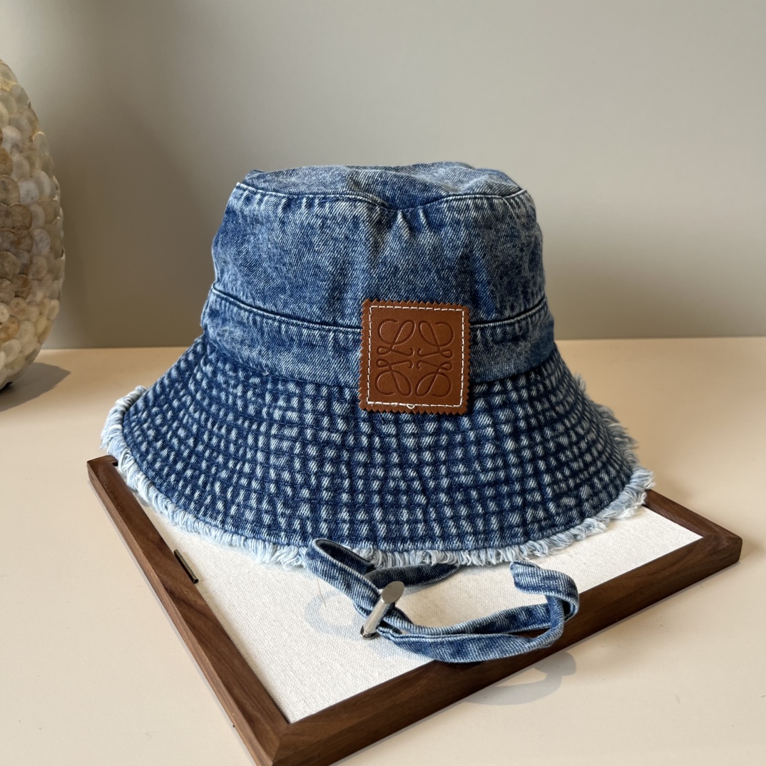 🆕

罗意威新款渔夫帽, 头围57cm