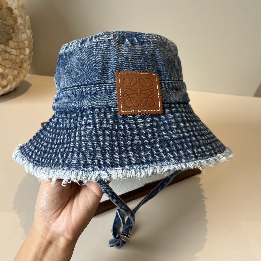 🆕

罗意威新款渔夫帽, 头围57cm