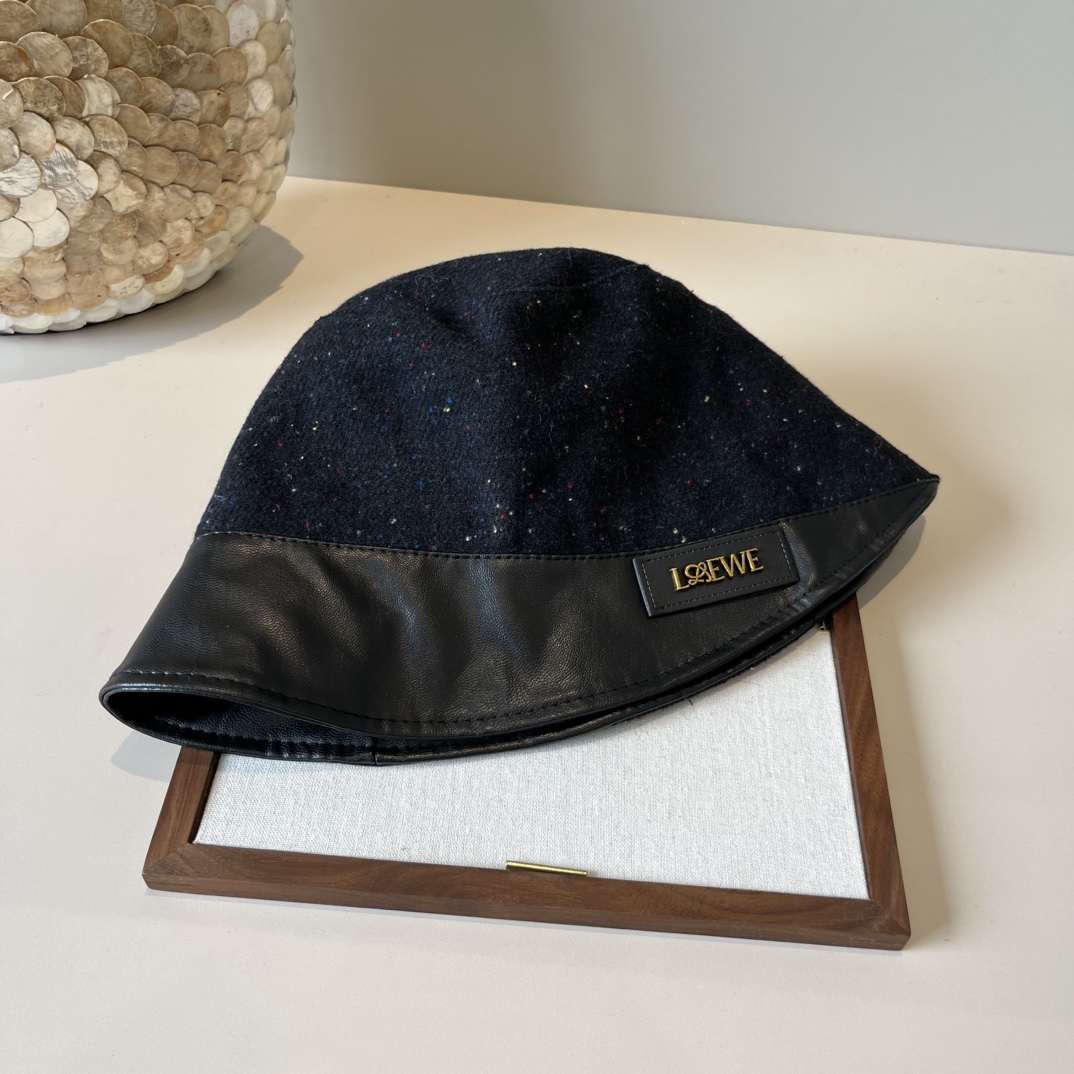 🆕

罗意威新款渔夫帽, 头围57cm