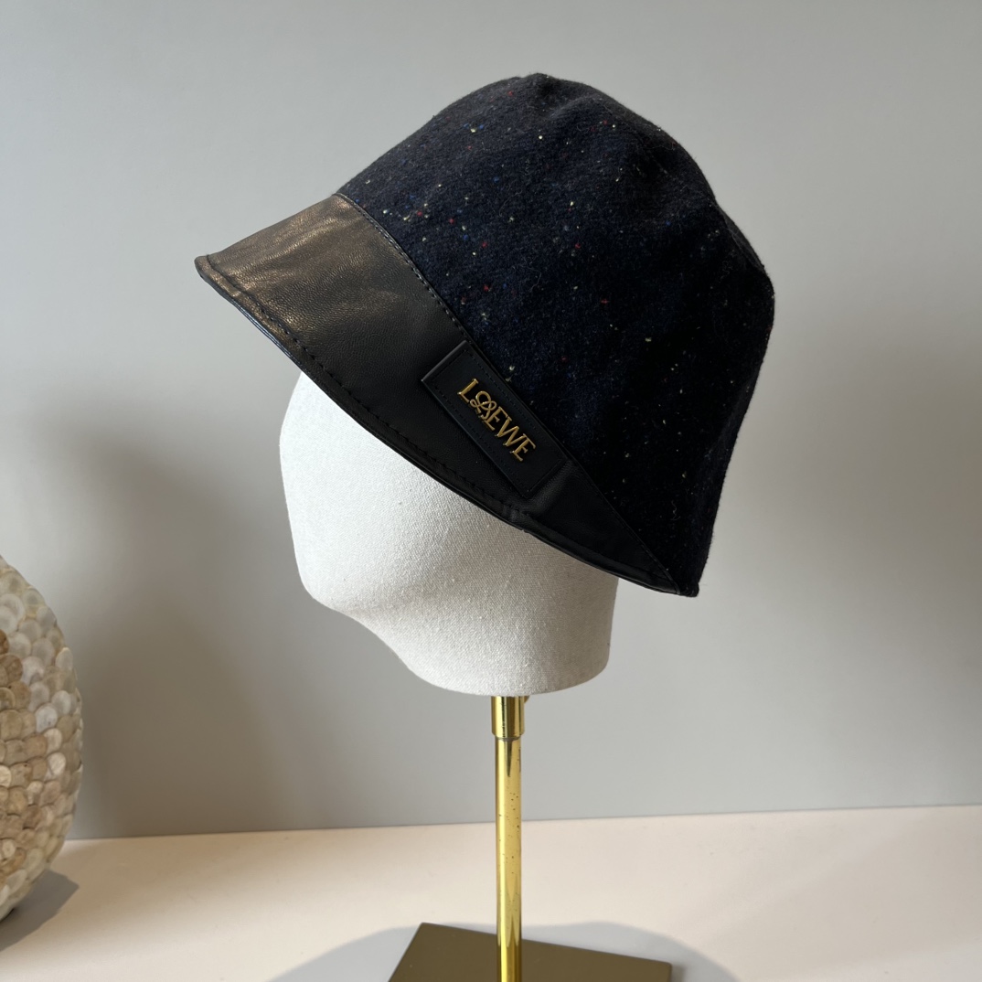 🆕

罗意威新款渔夫帽, 头围57cm