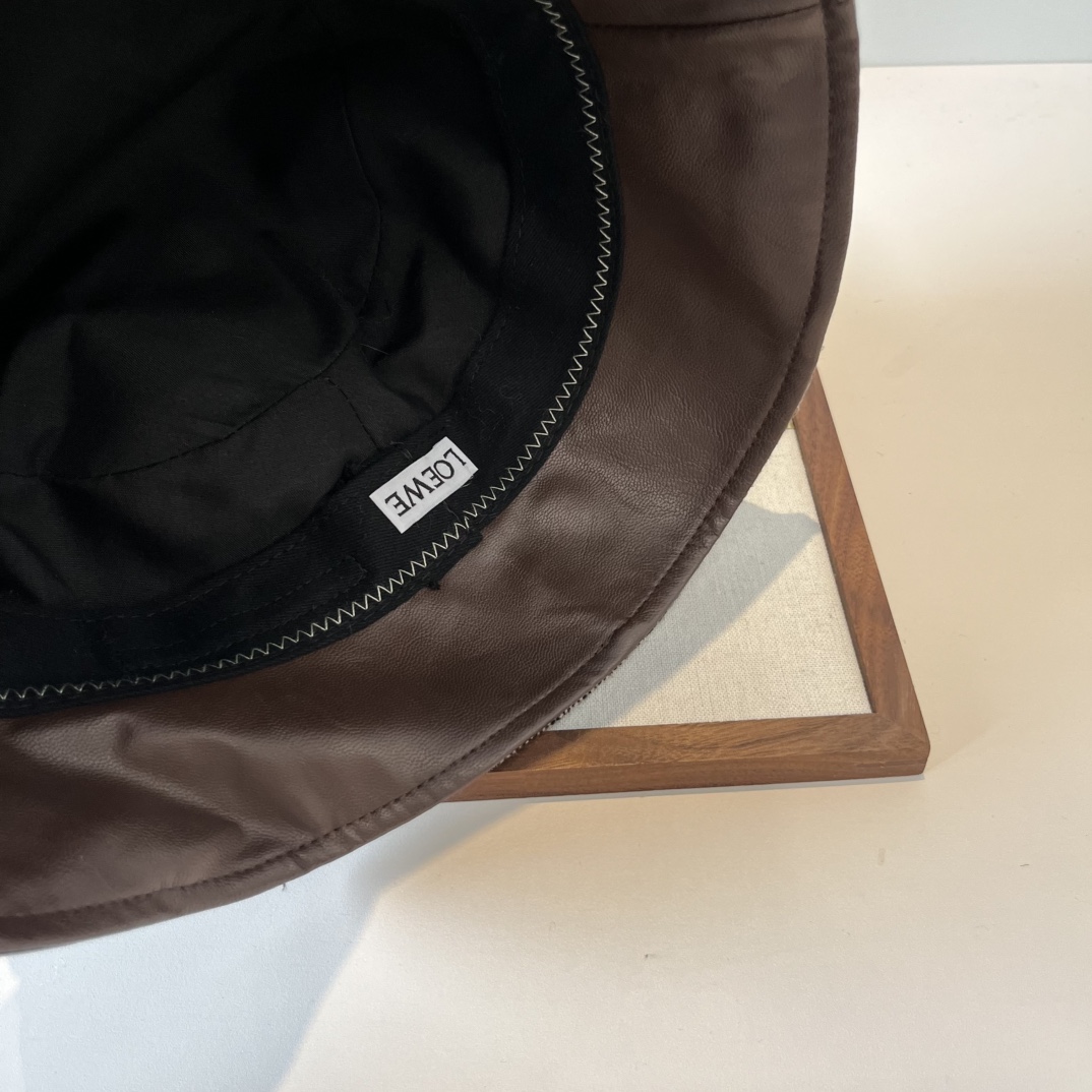 🆕

罗意威新款渔夫帽, 头围57cm