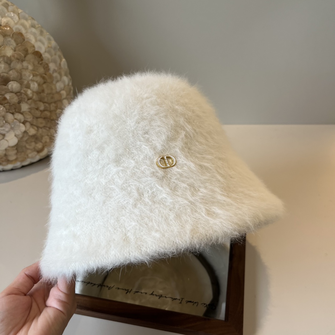 🆕

Dior迪奥新款渔夫帽, 头围57cm