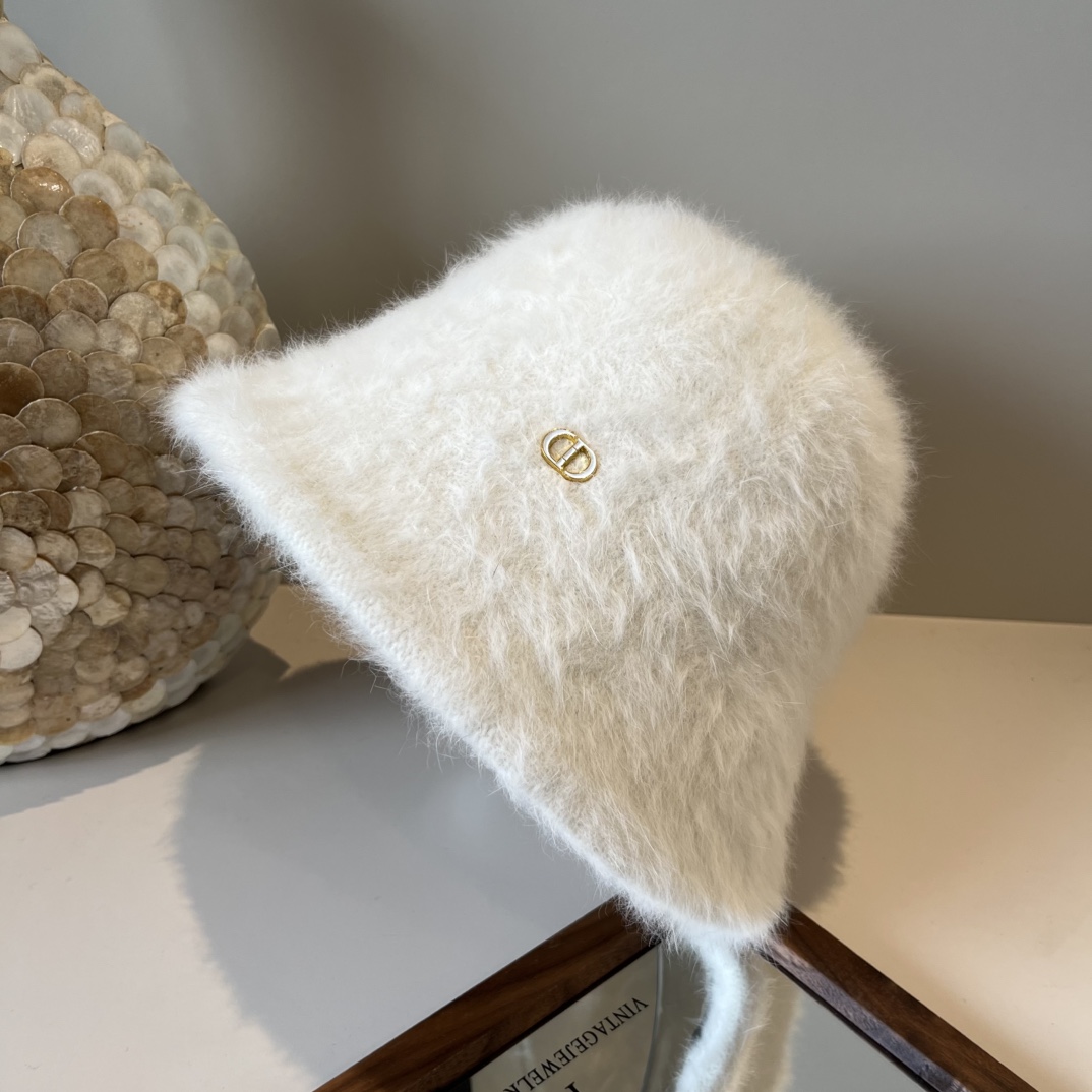 🆕

Dior迪奥新款渔夫帽, 头围57cm