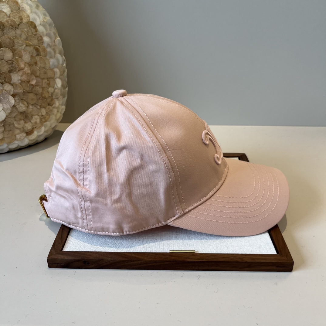 🆕

Celine赛琳新款鸭舌帽, 头围57cm